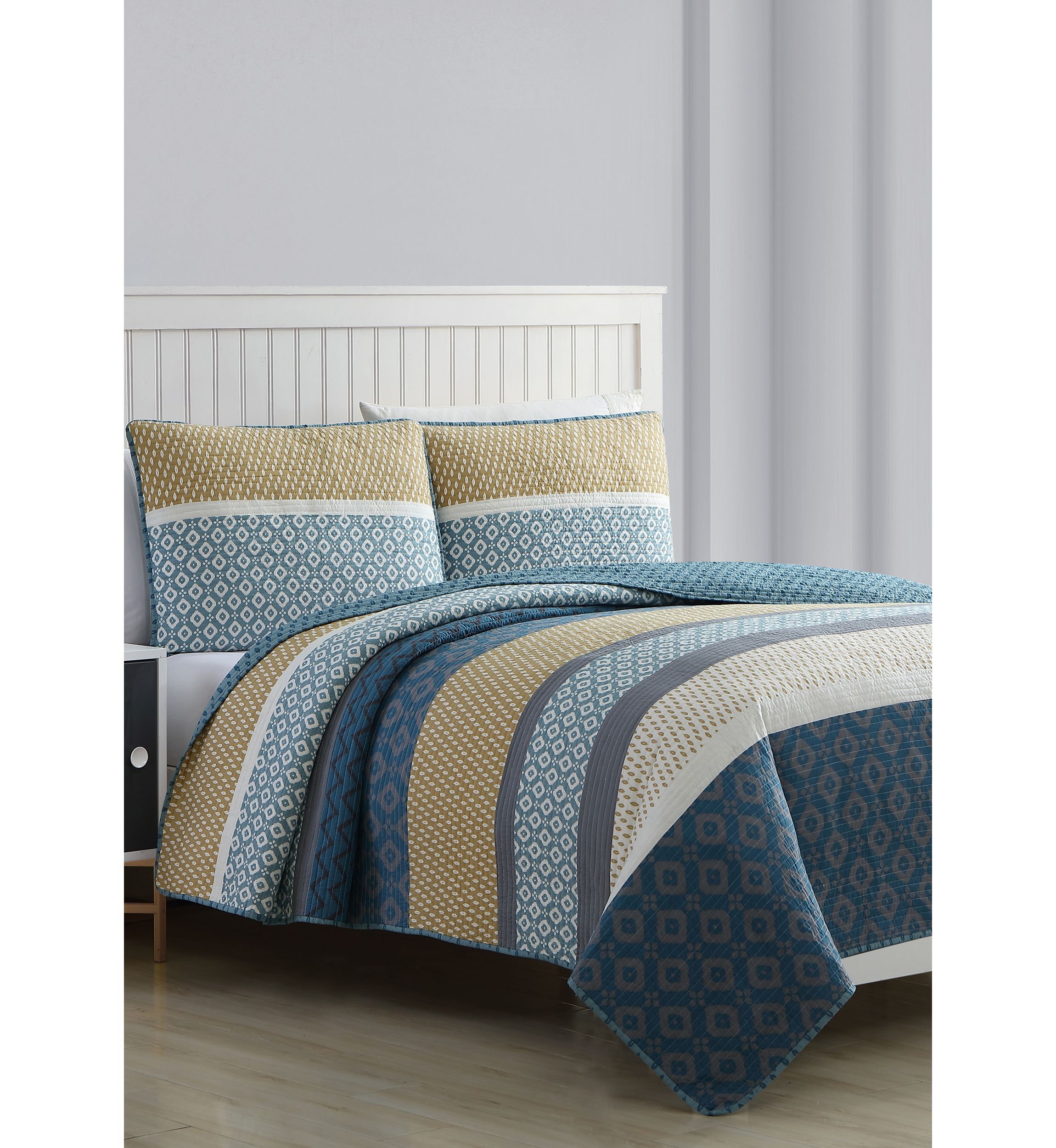 Alexis Quilt Set