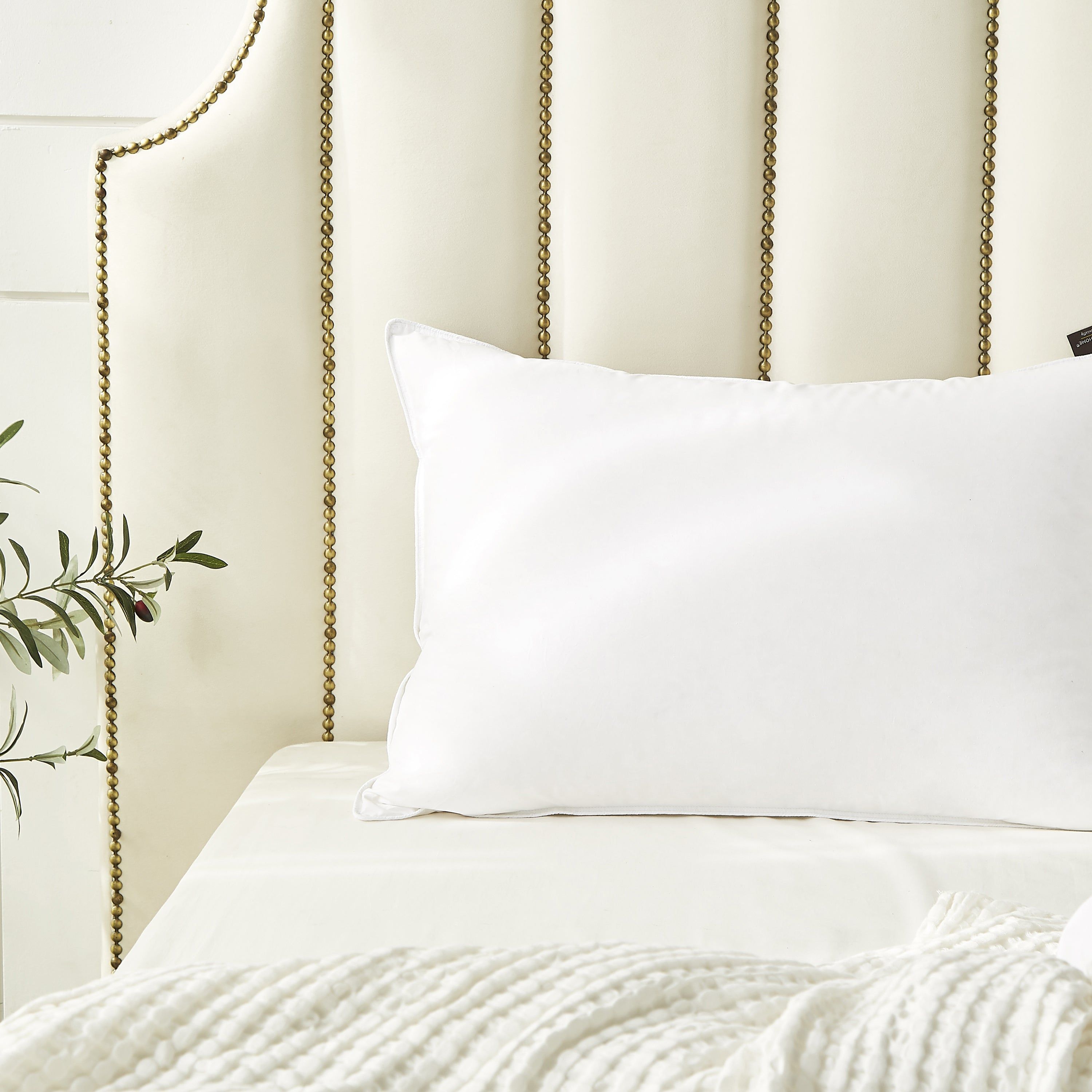 100% Ogranic Cotton Premiun White Down Pillow - Medium Firm