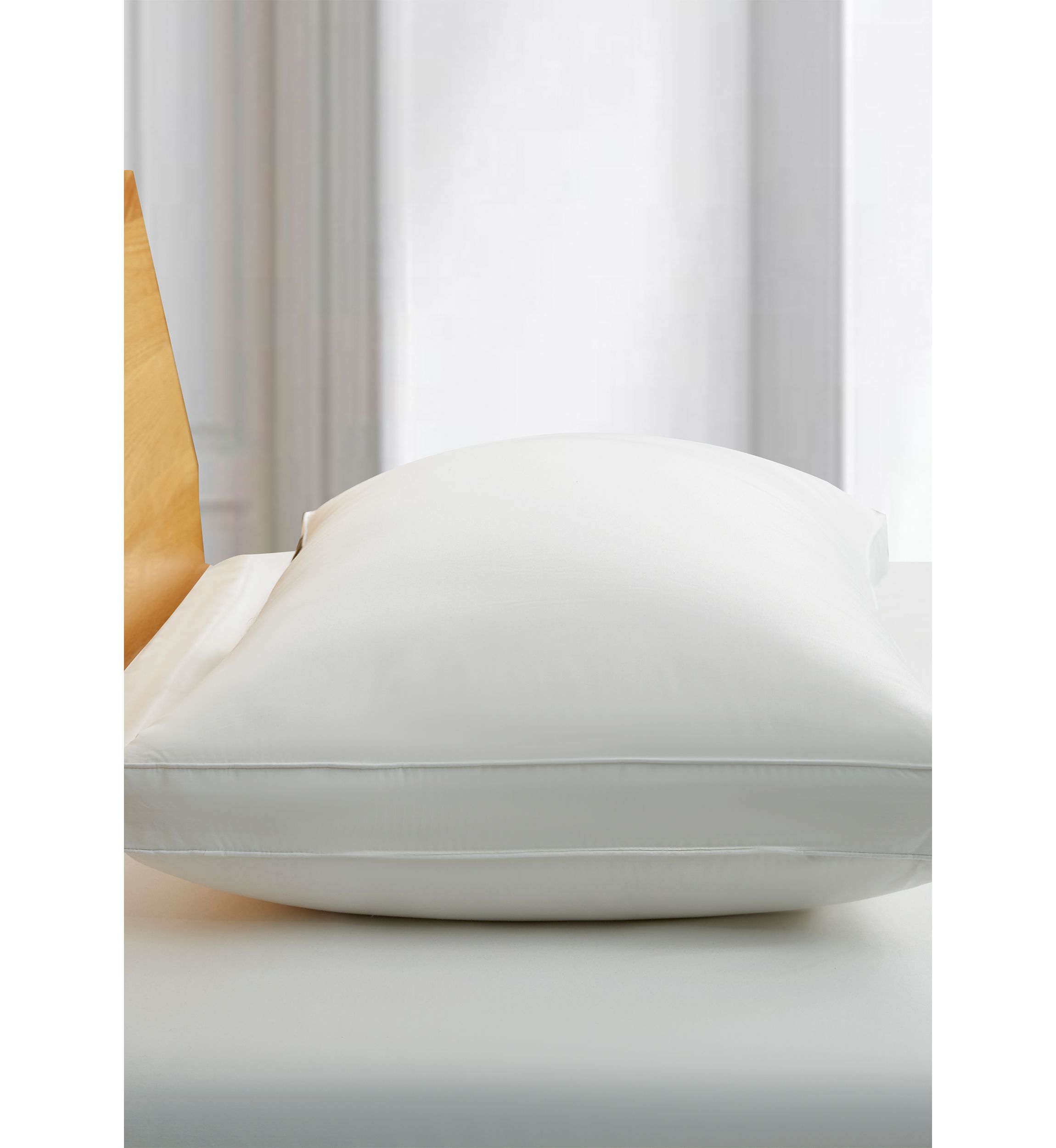 Serta 300 Thread Count White Down Fiber Pillow
