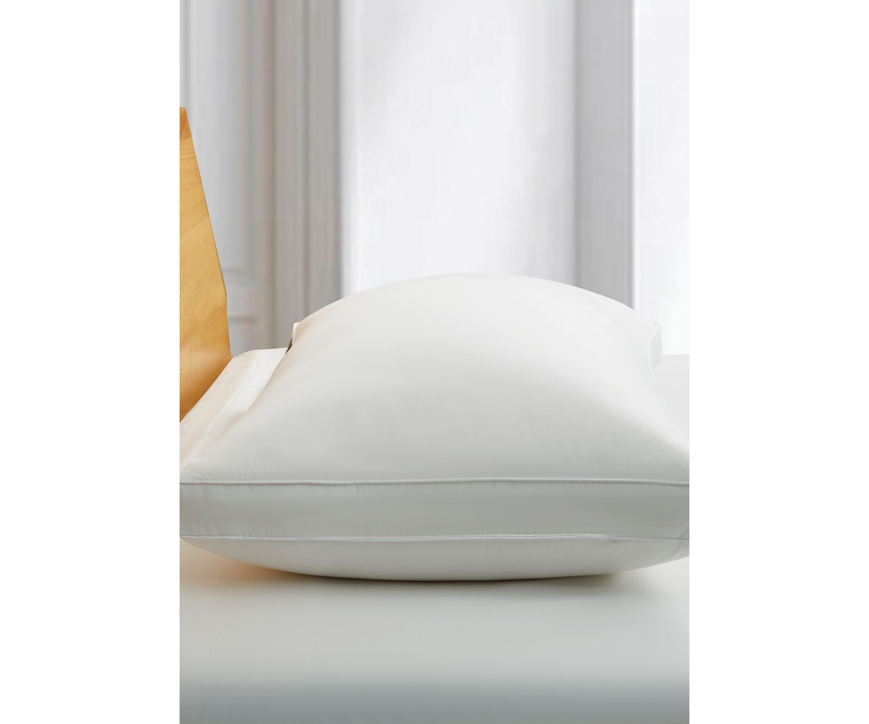 Serta 300 Thread Count White Down Fiber Pillow