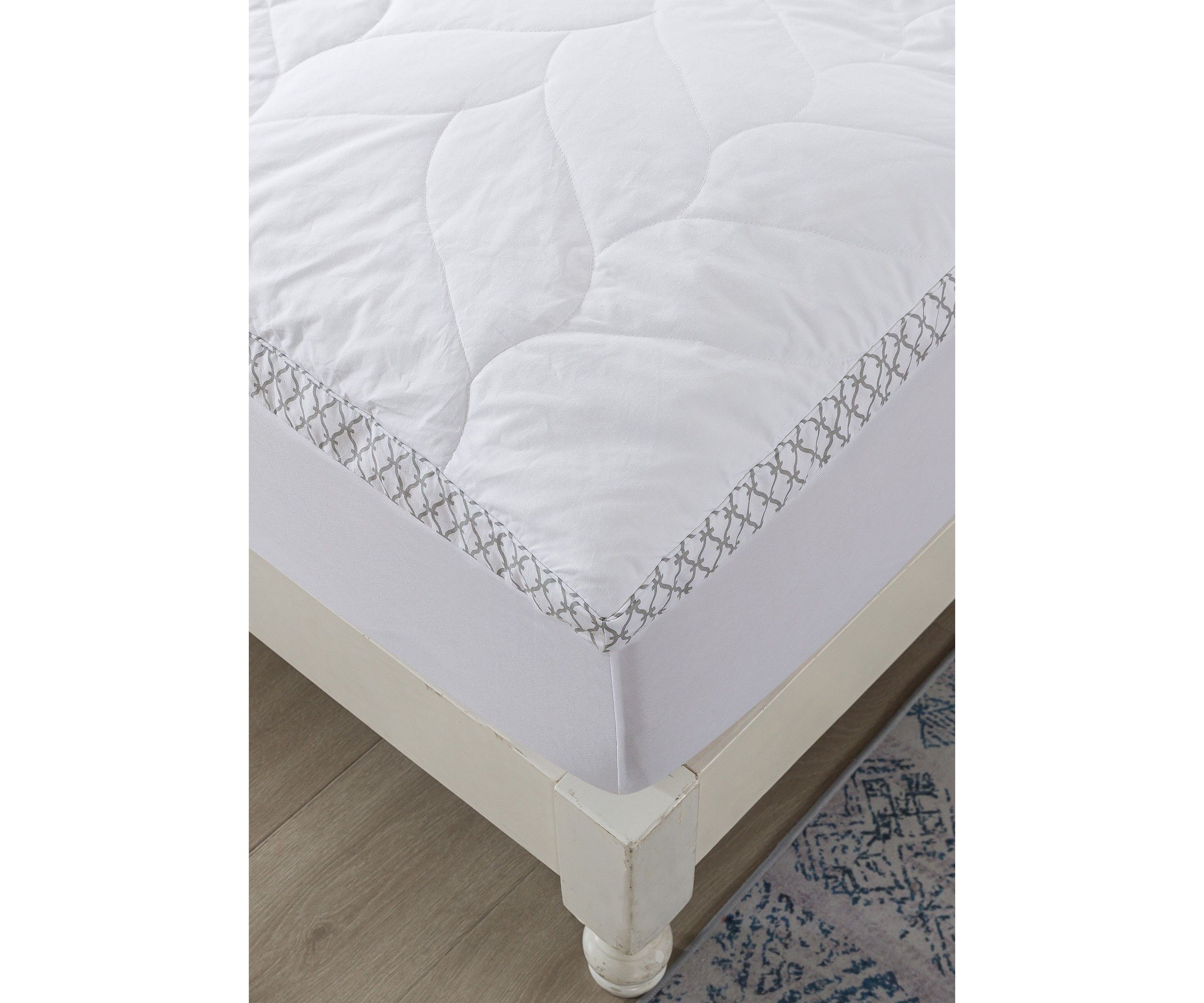 Cotton Quilted Dual Chamber 1.5 in. Feather Topper