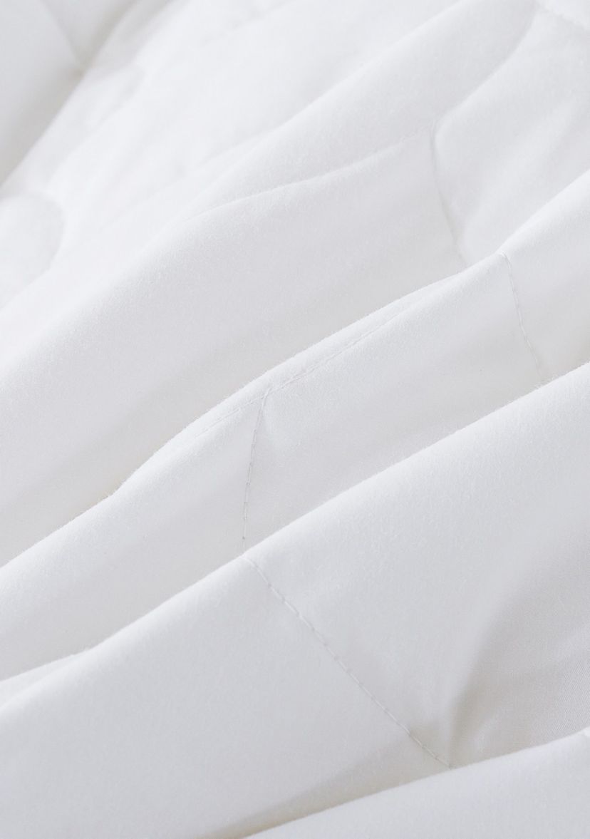 Cotton Quilted Dual Chamber 1.5 in. Feather Topper