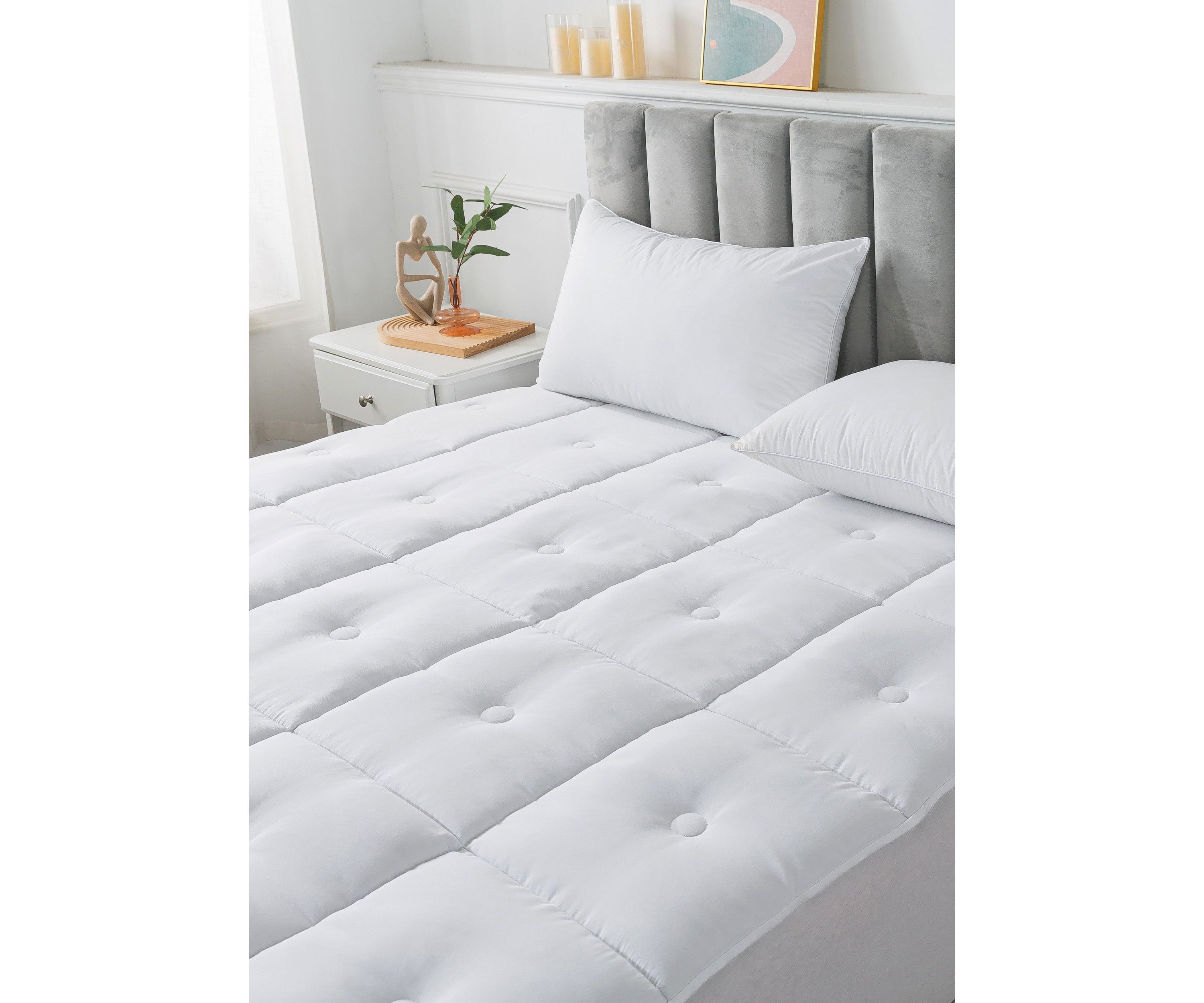 Button Stitch Stain Restistant Mattress Pad