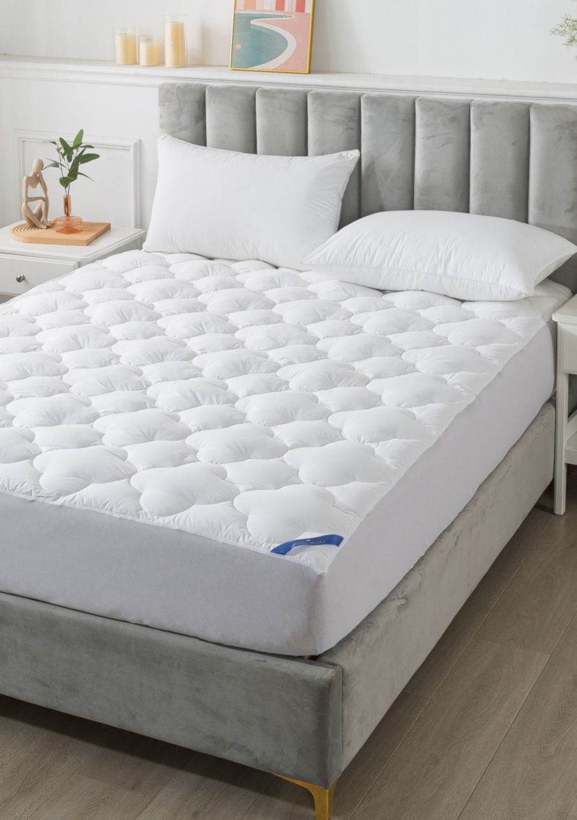 European White Down Mattress Pad