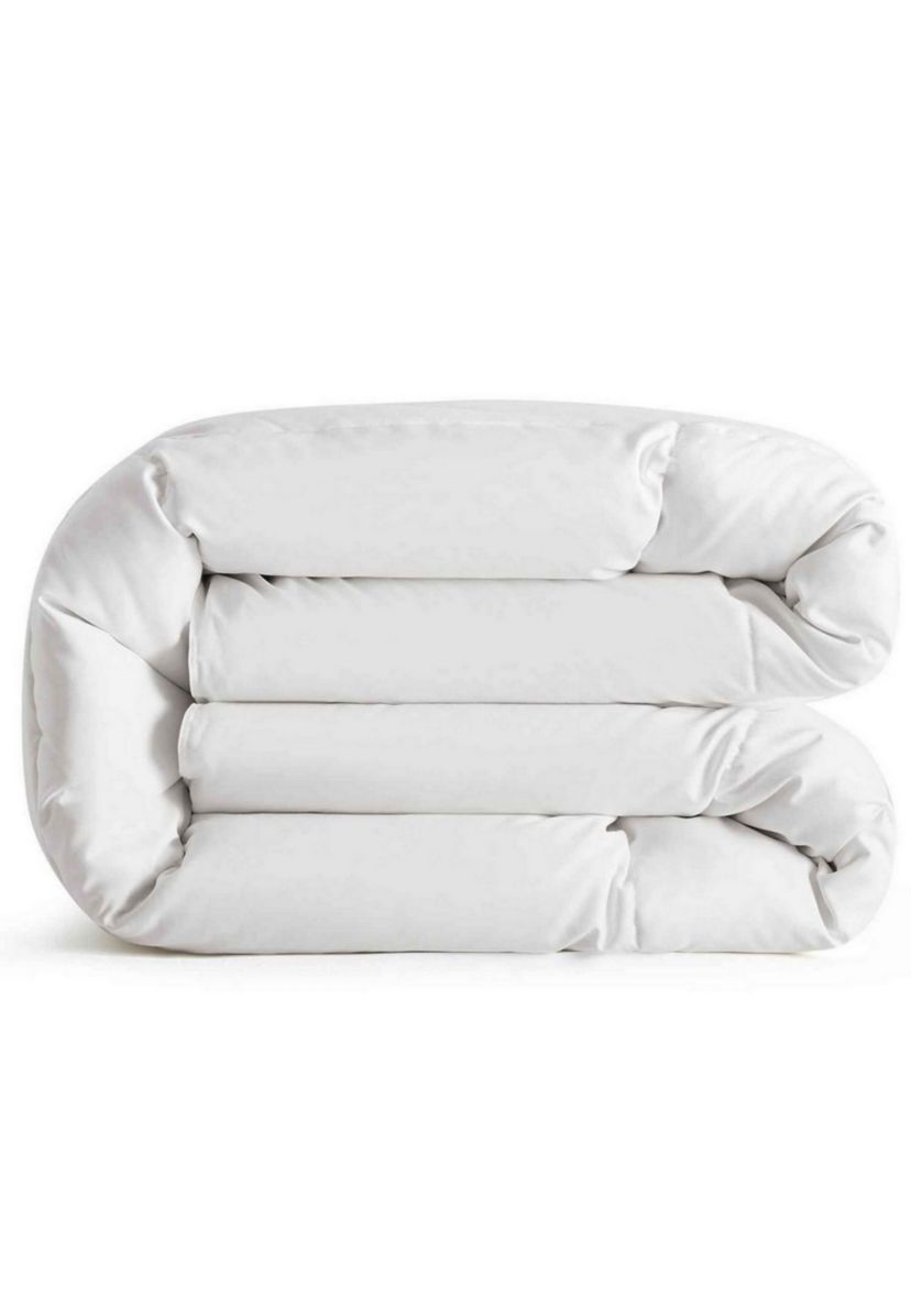 Fleece & Feather 100% Wool Filled Comforter