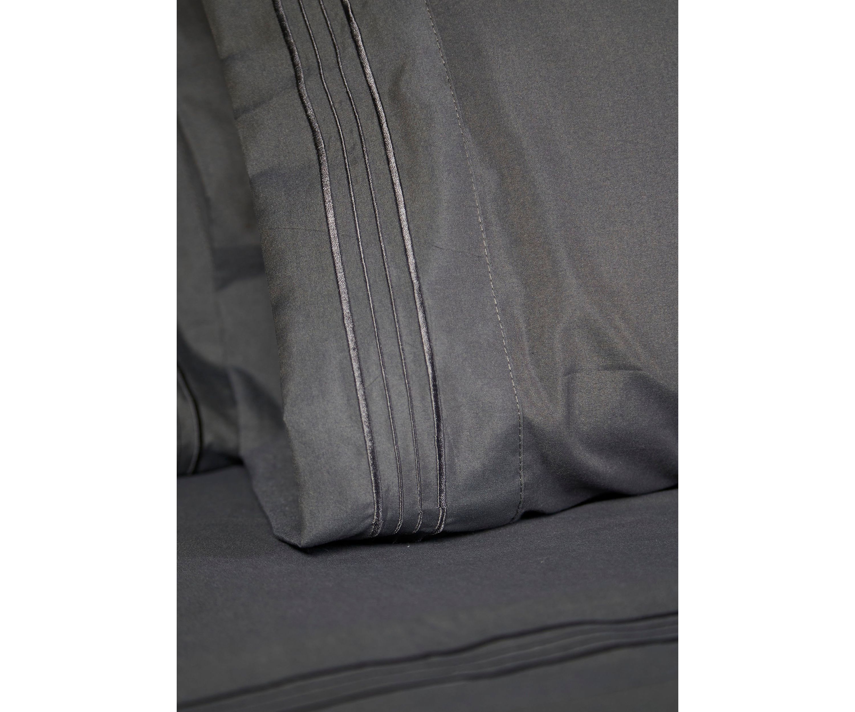 1800 Thread Count Brushed Microfiber Standard Pillowcase (2-Piece Set) with 4 Line Embroidery