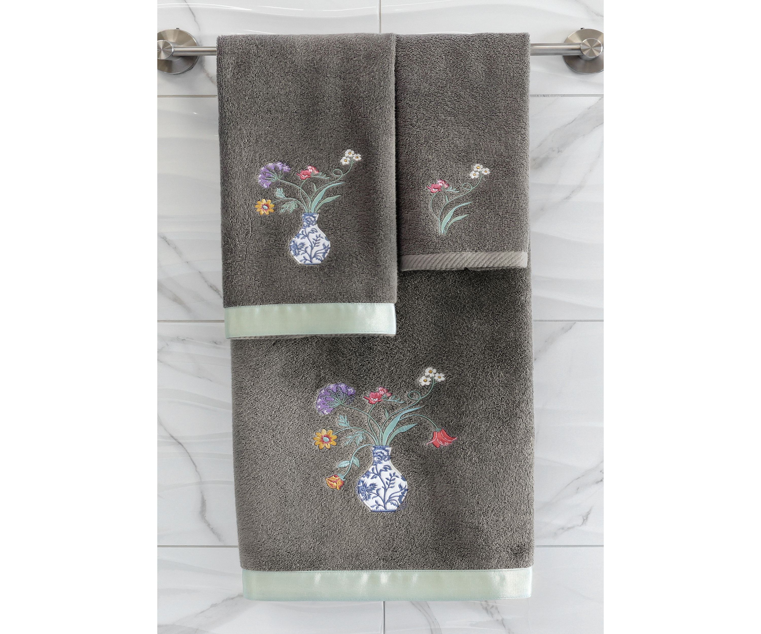 STELLA 2PC Embellished Bath Towel Set