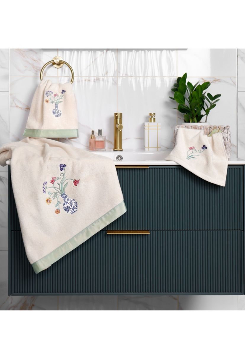 STELLA 3PC Embellished Towel Set