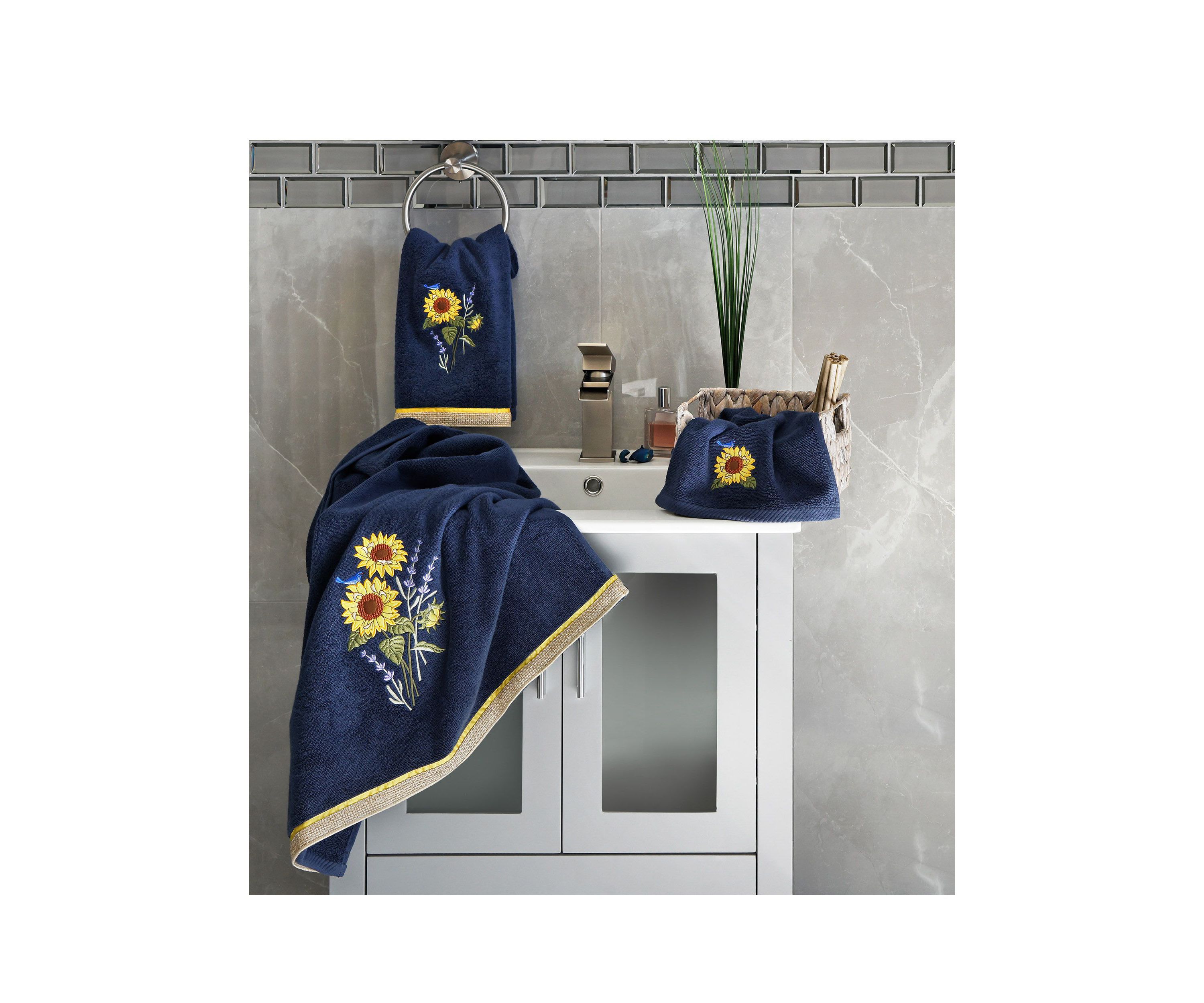 GIRASOL 2PC Embellished Fingertip Towel Set