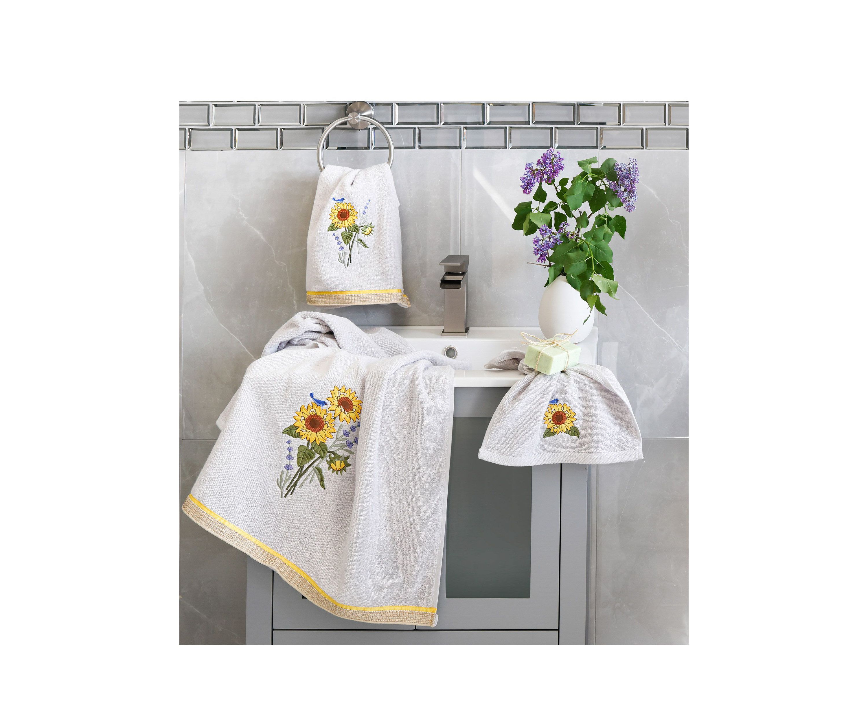 GIRASOL 2PC Embellished Hand Towel Set
