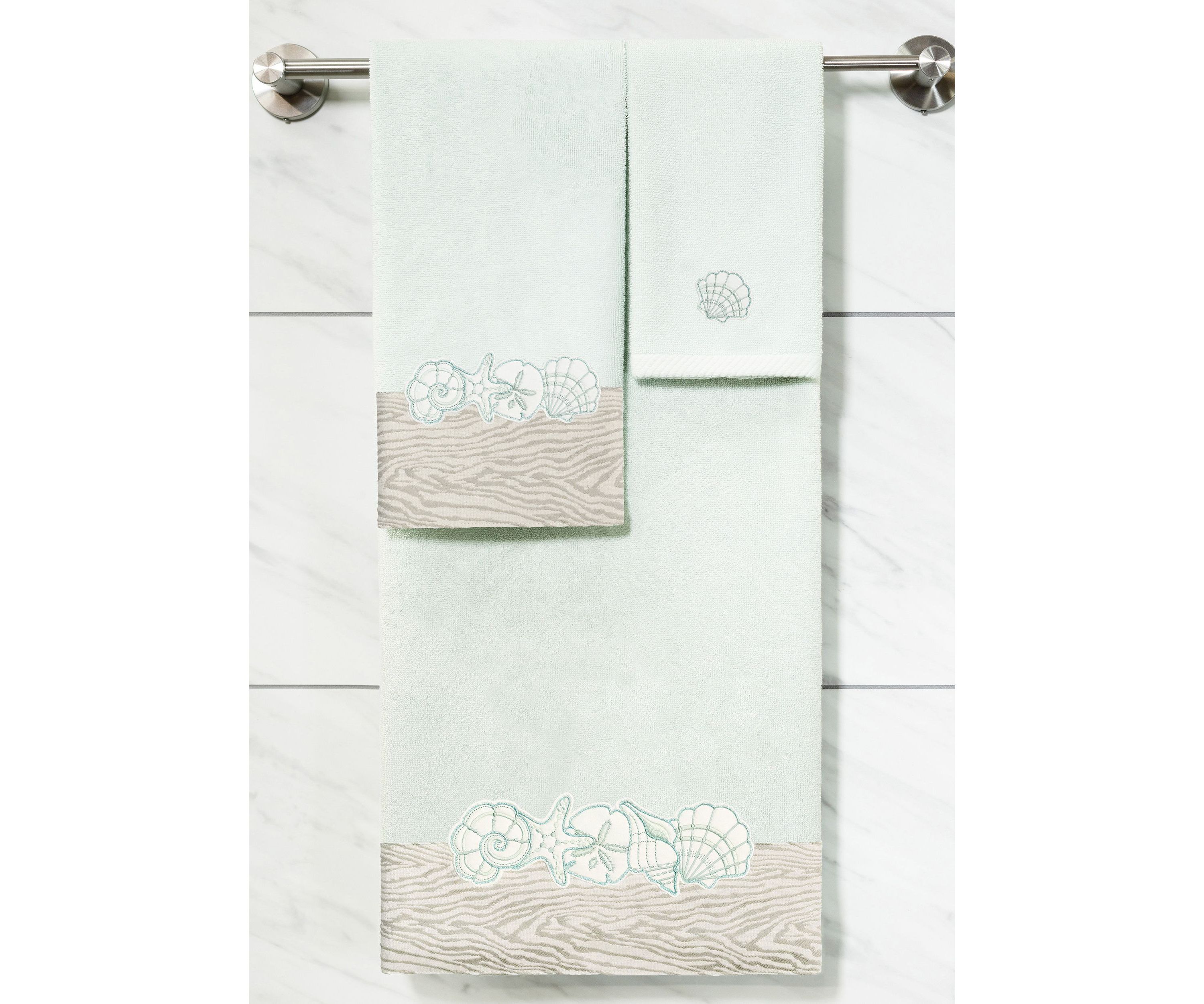 SHELL ROW 2PC Embellished Fingertip Towel Set