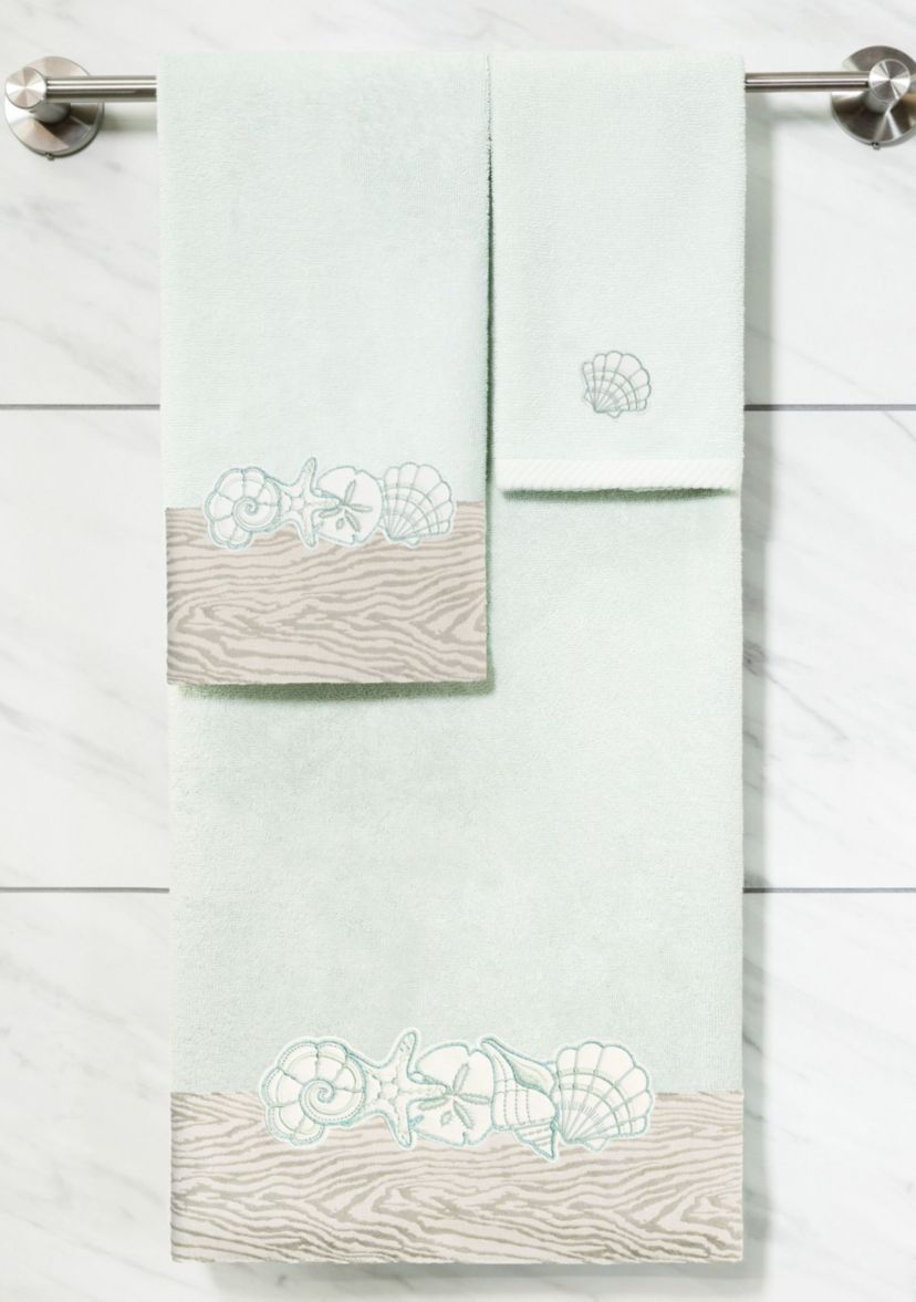 SHELL ROW 2PC Embellished Fingertip Towel Set