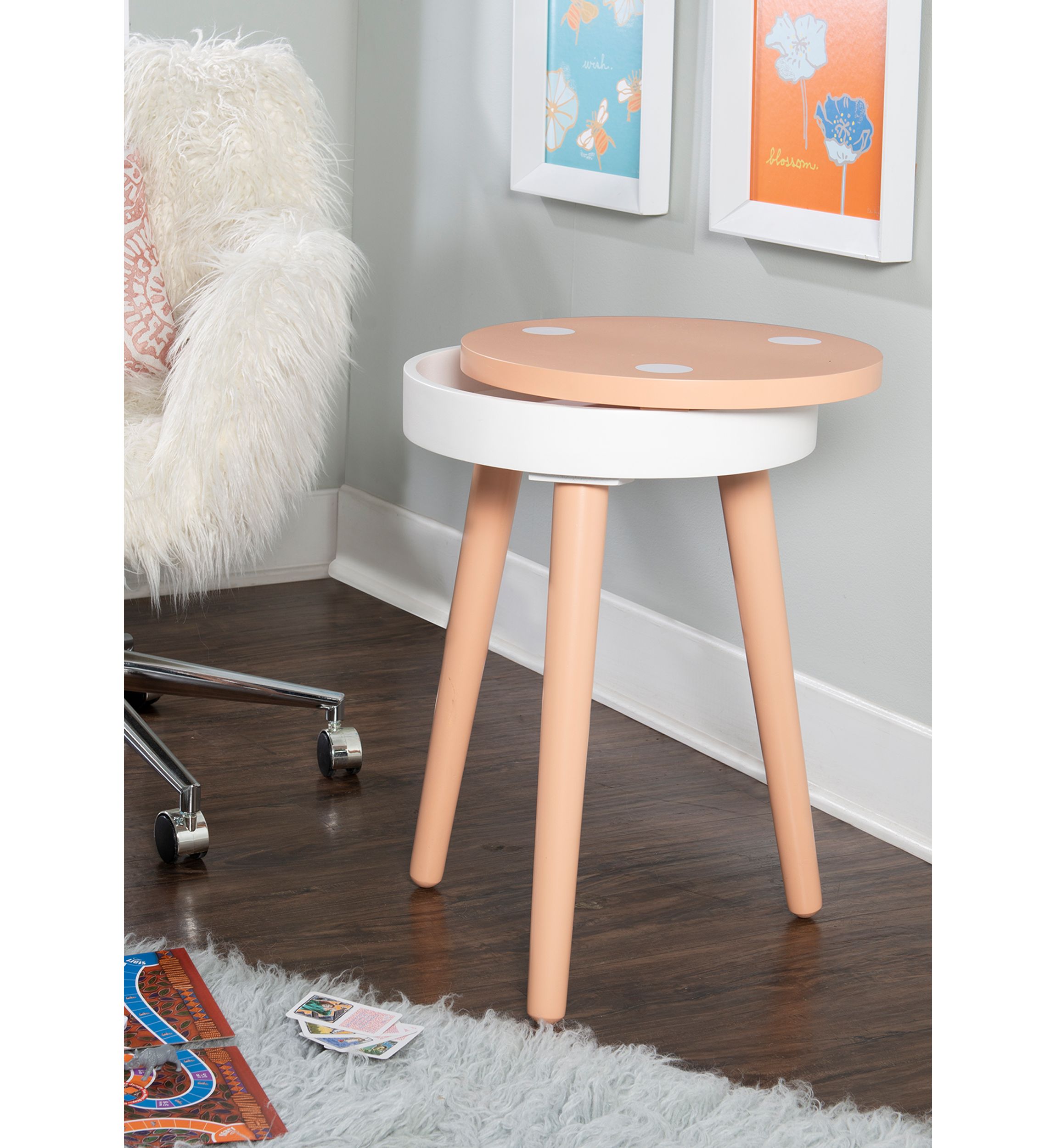  Polly Side Table 