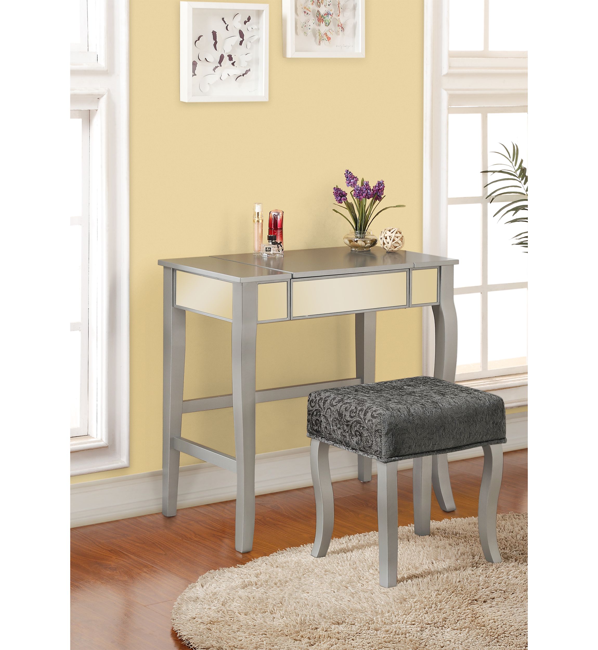 Simmons Vanity Set