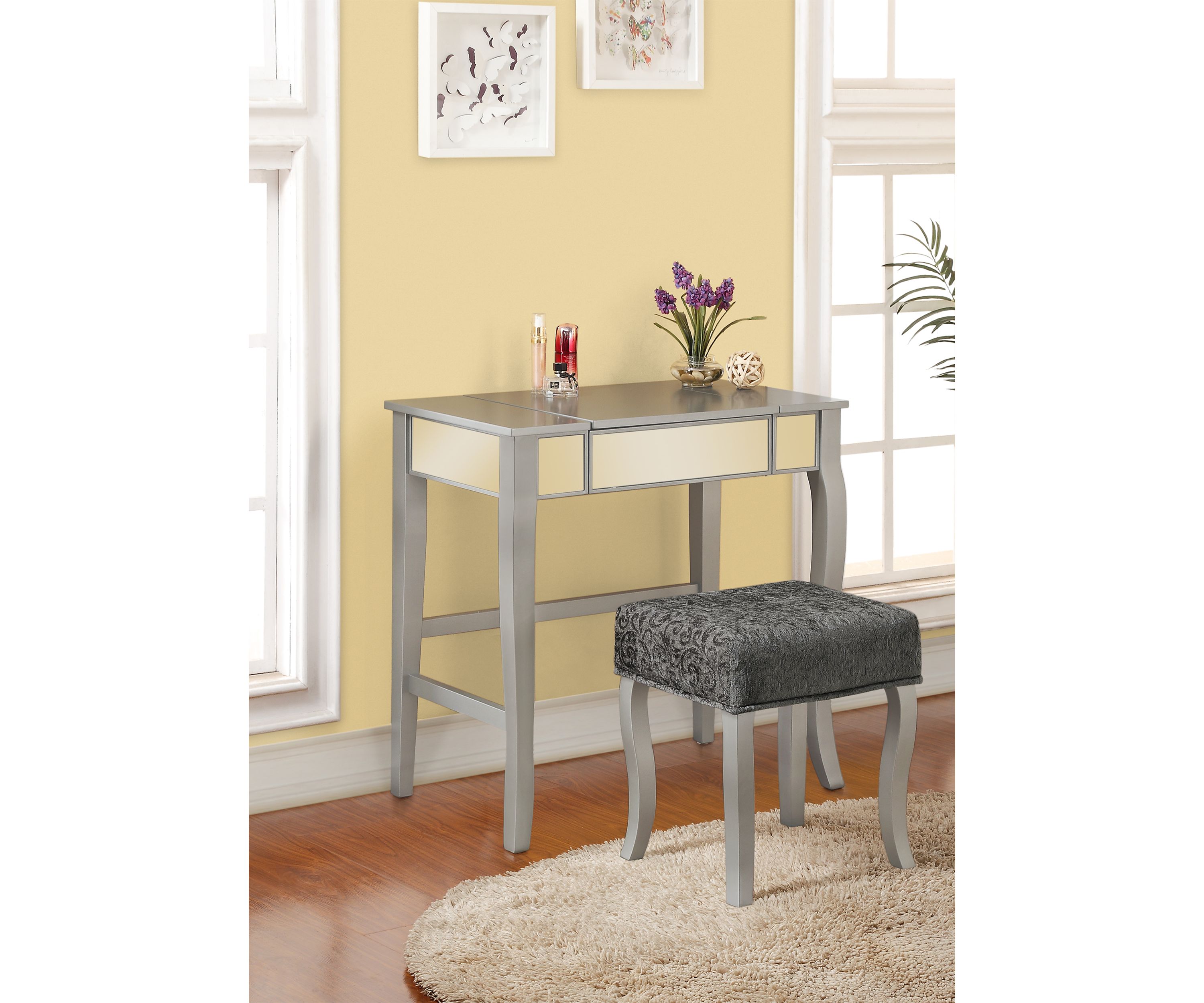Simmons Vanity Set
