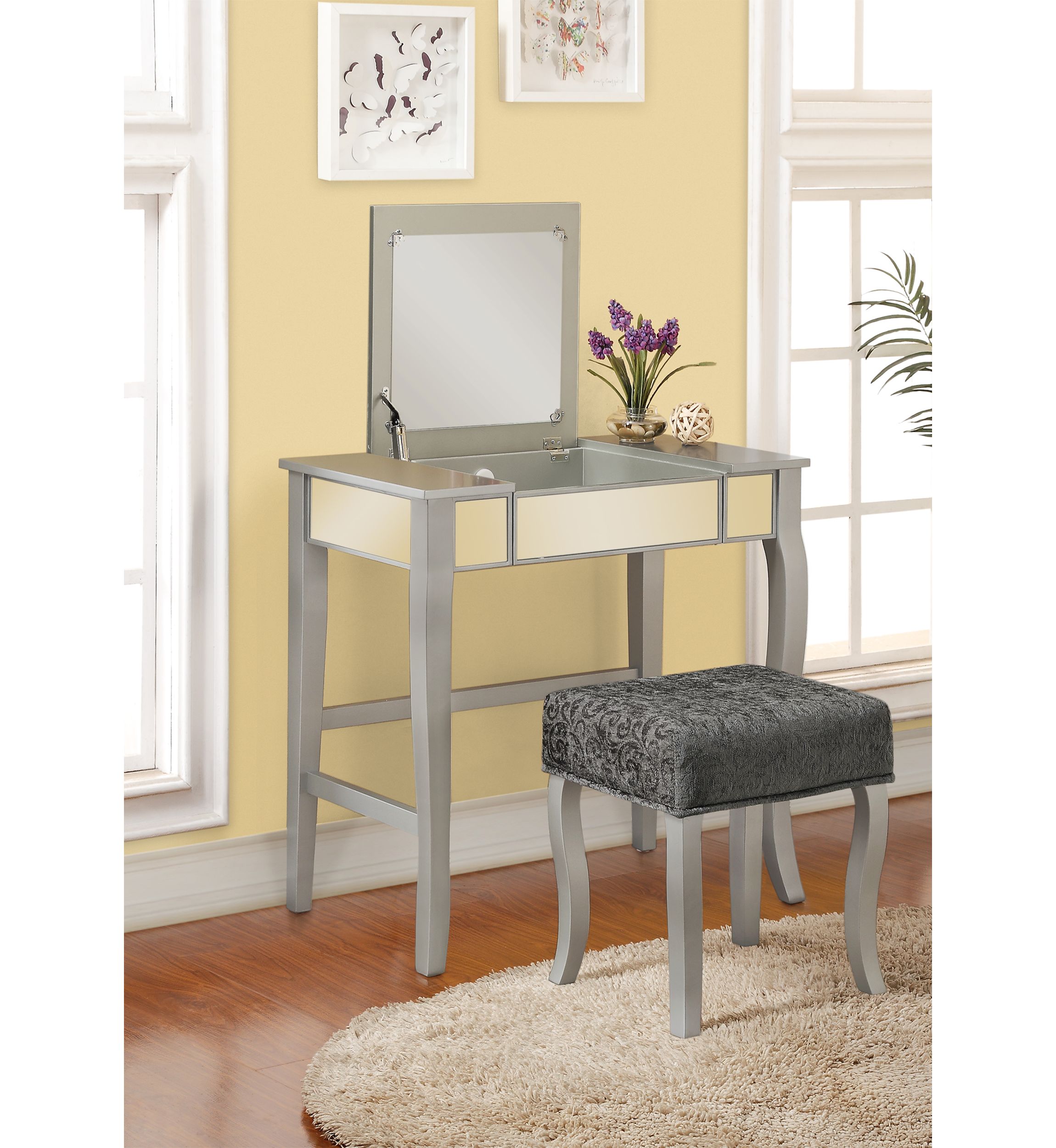 Simmons Vanity Set