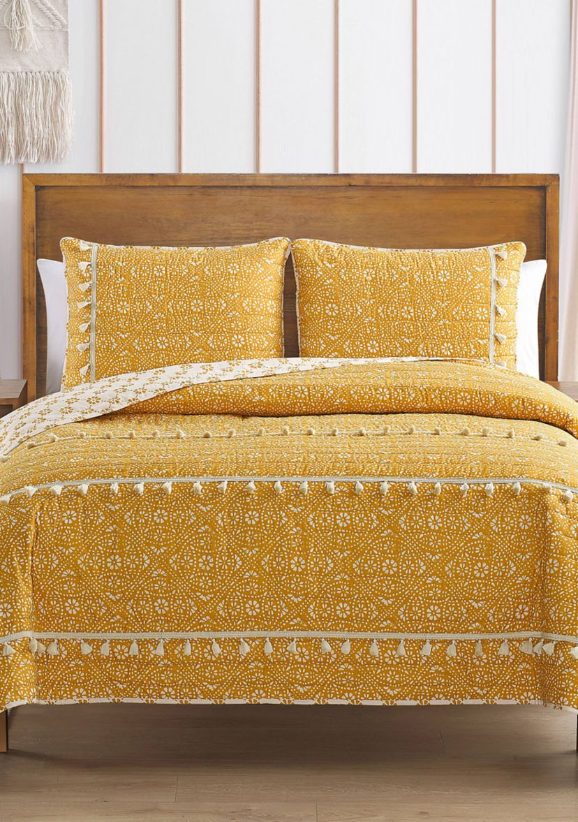 Pasadena Medallion Yellow Soft Microfiber Quilt Set with Tassels