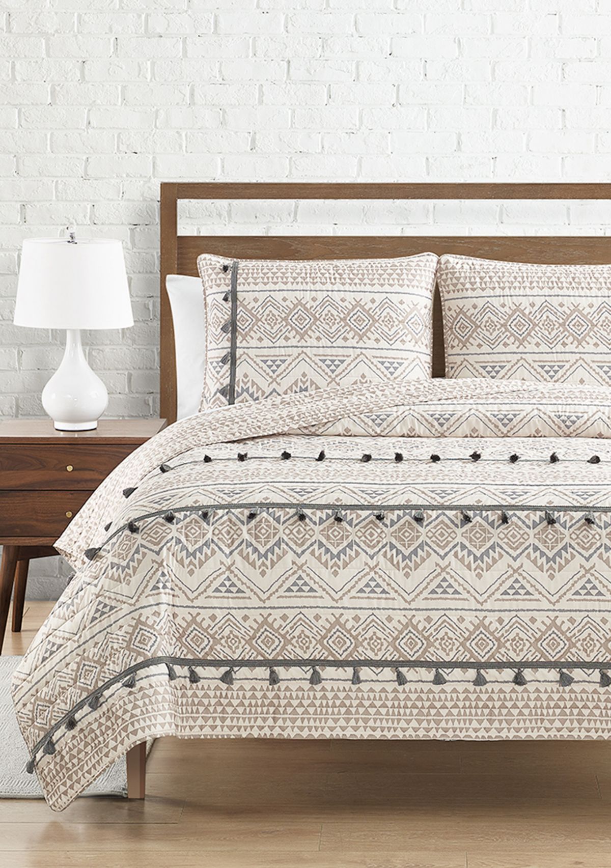 Nevada Tribal Tan Reversible Quilt Set