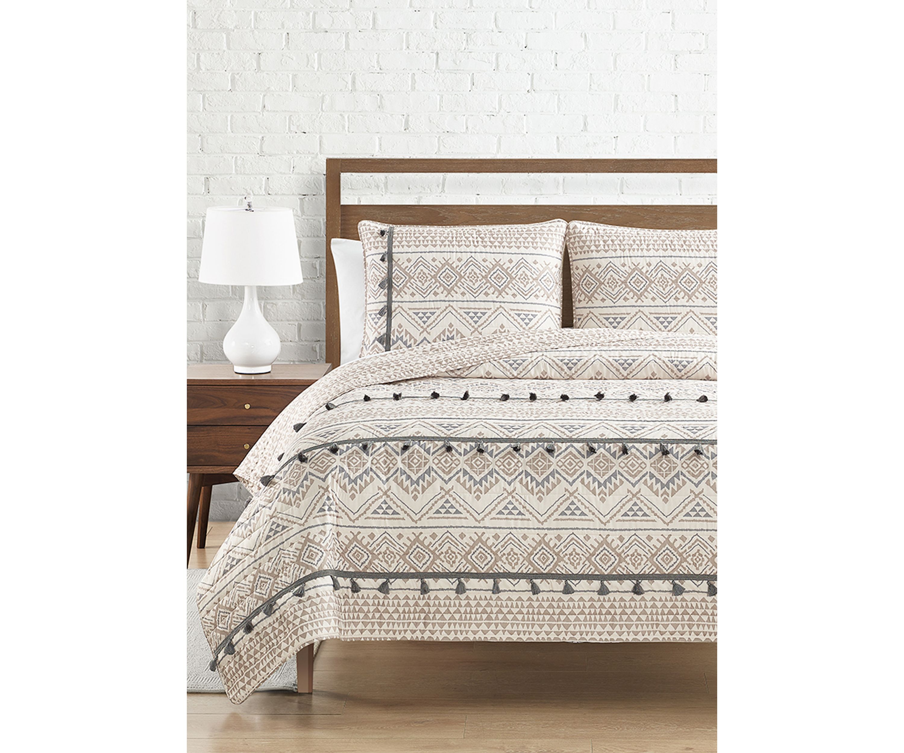 Nevada Tribal Tan Reversible Quilt Set