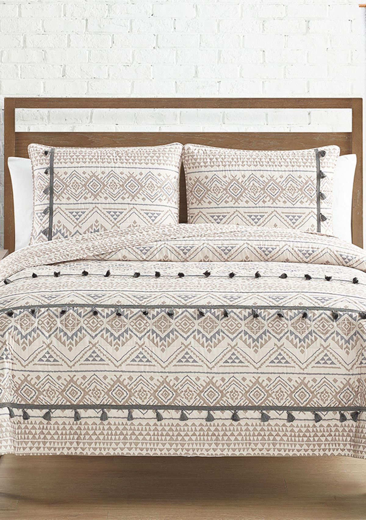 Nevada Tribal Tan Reversible Quilt Set