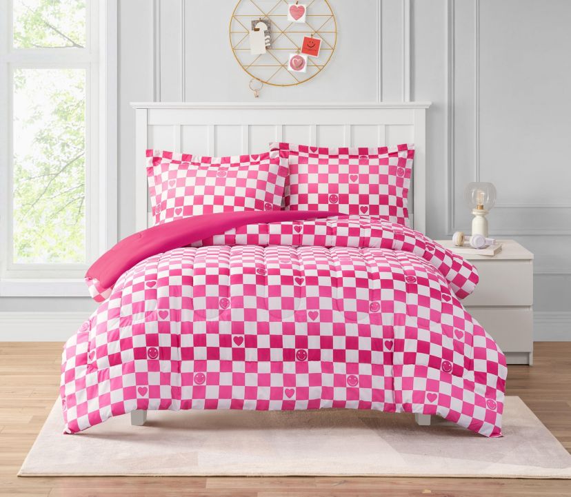 Checkerboard Hearts Hot Pink 2-3 Piece Ultra Soft Microfiber Comforter Set