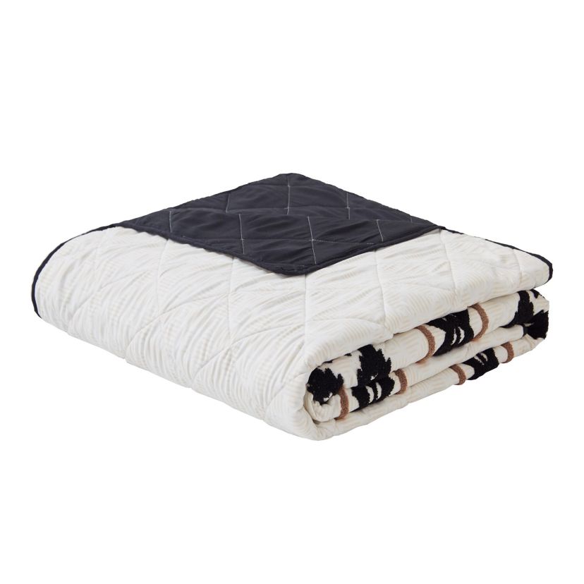 Jackson Boho Tufted Embroidery Tan/Black 2-3 Piece All-Season Reversible Soft Microfiber Quilt Set