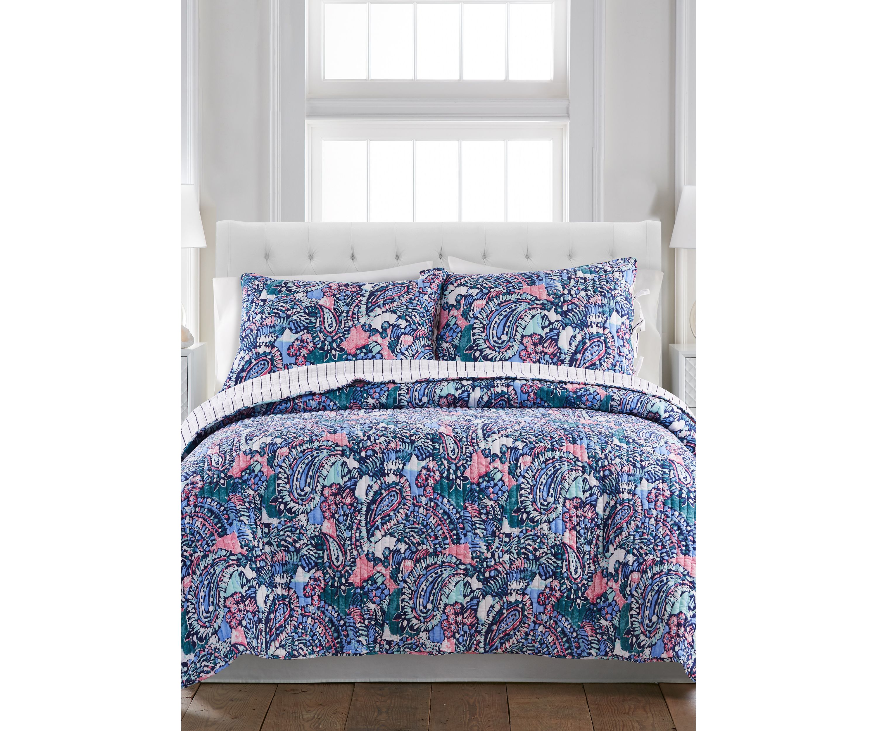 Saralina Quilt Set