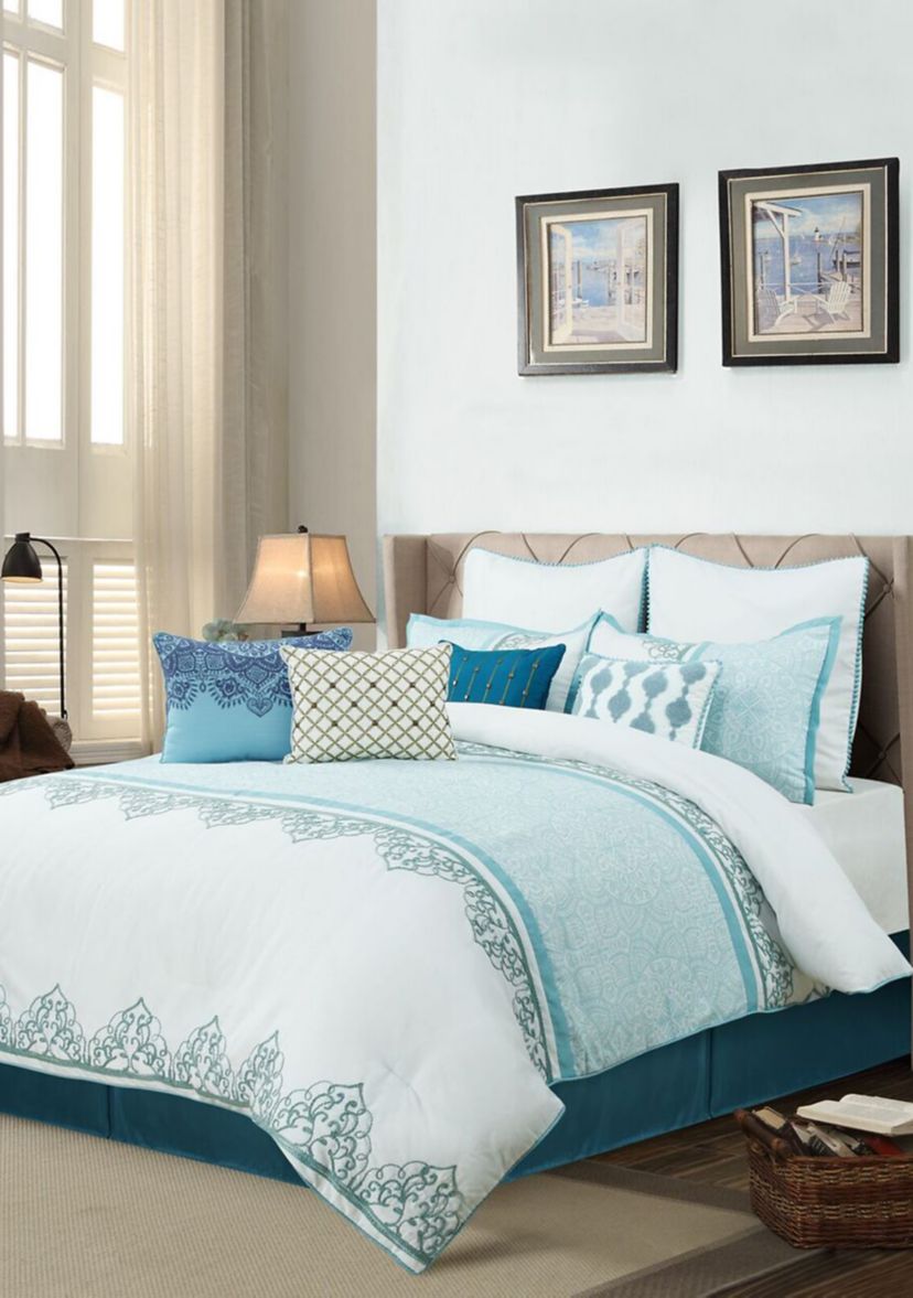 Angela Comforter Set