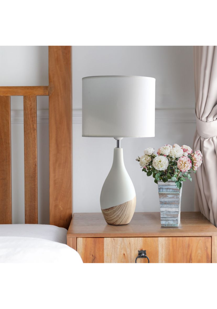 Strikers Basic Table Lamp