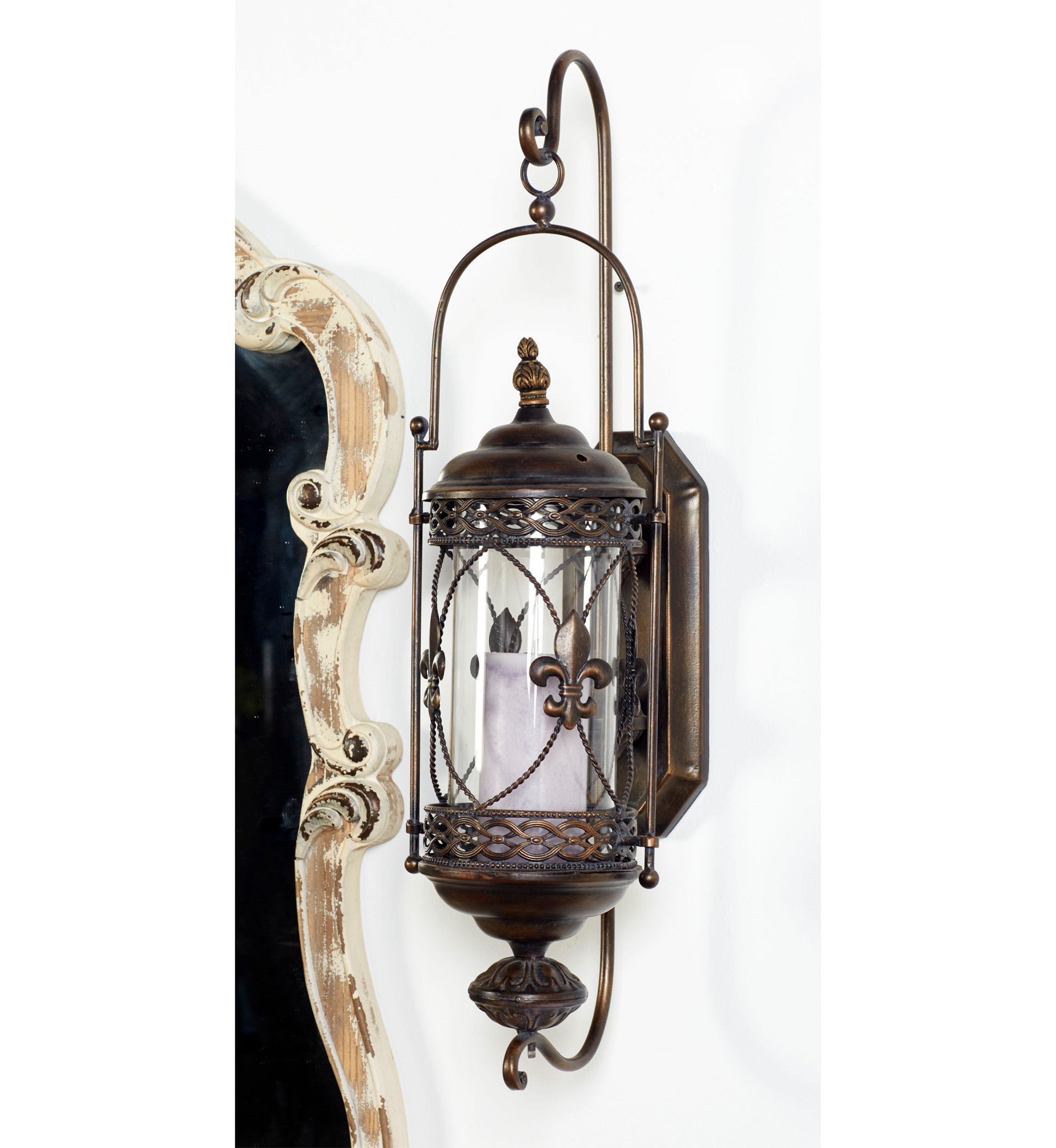 Traditional Glass Wall Sconce