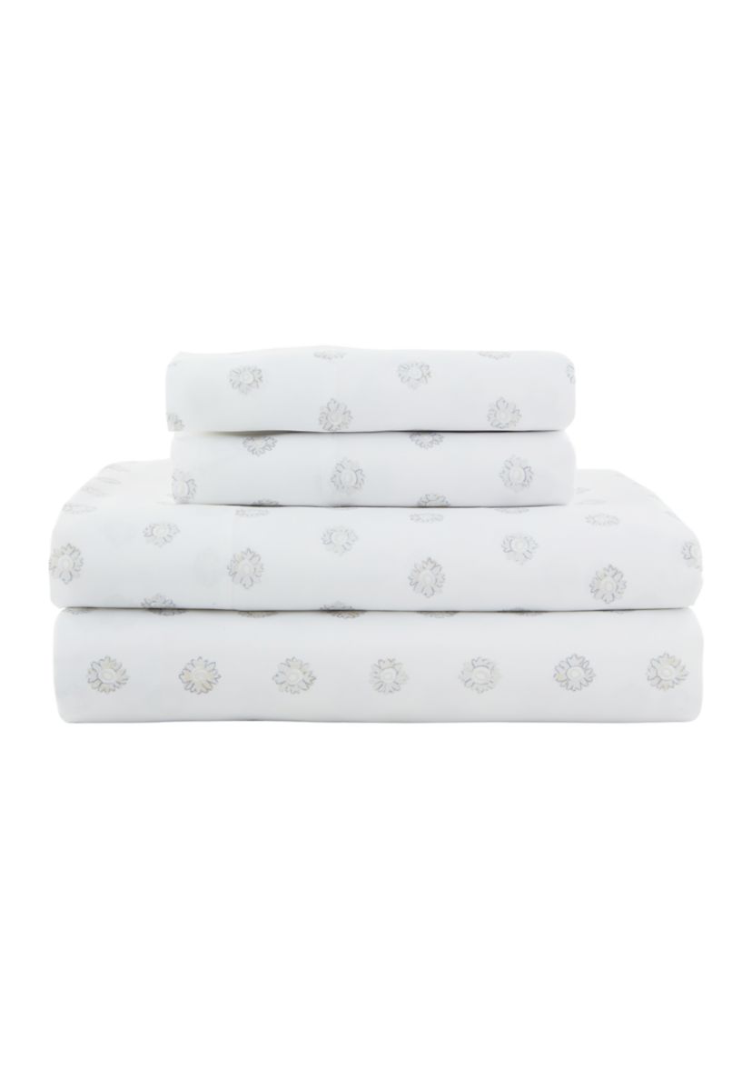 Moxi Comforter Set
