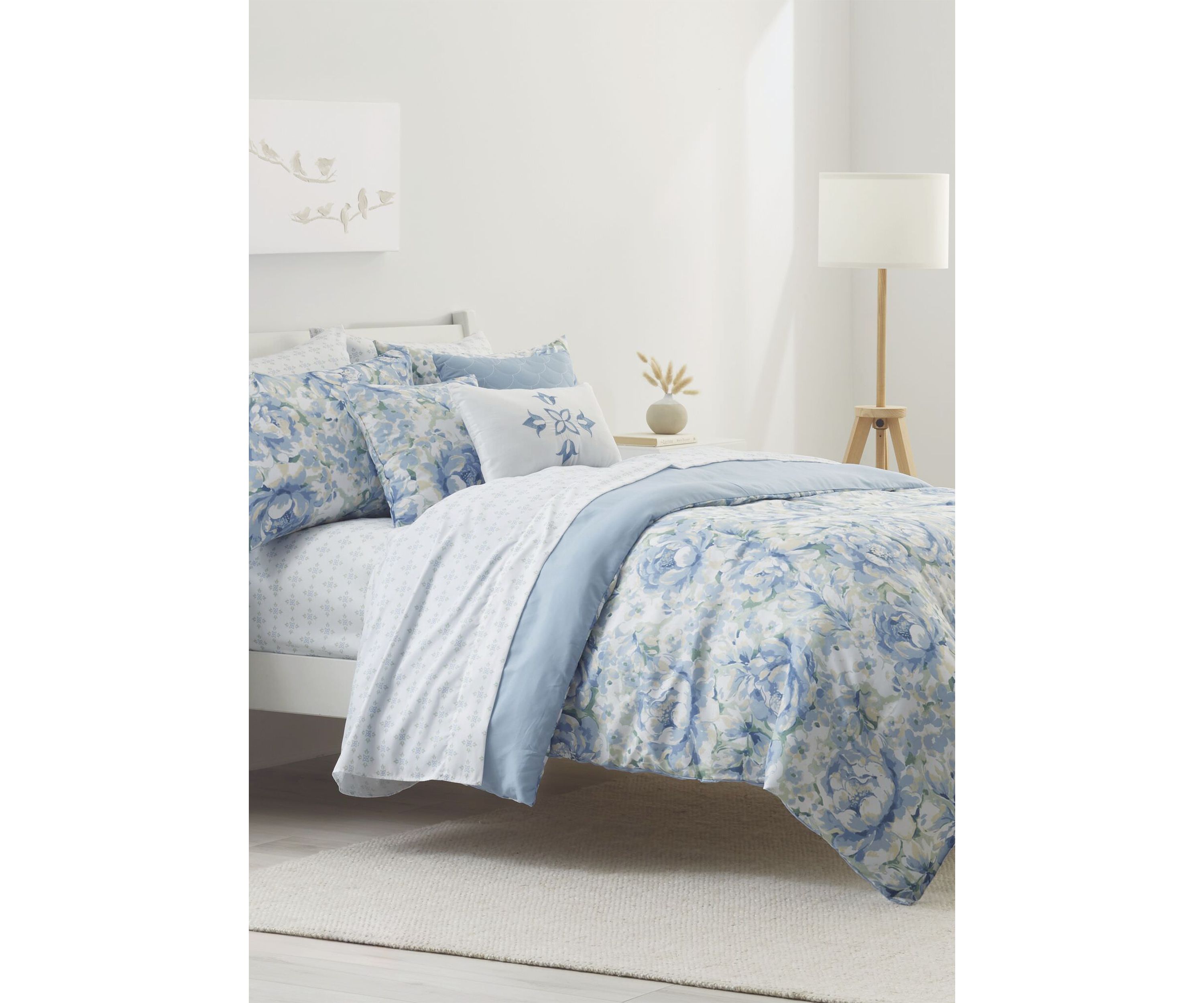 Adria Comforter Set