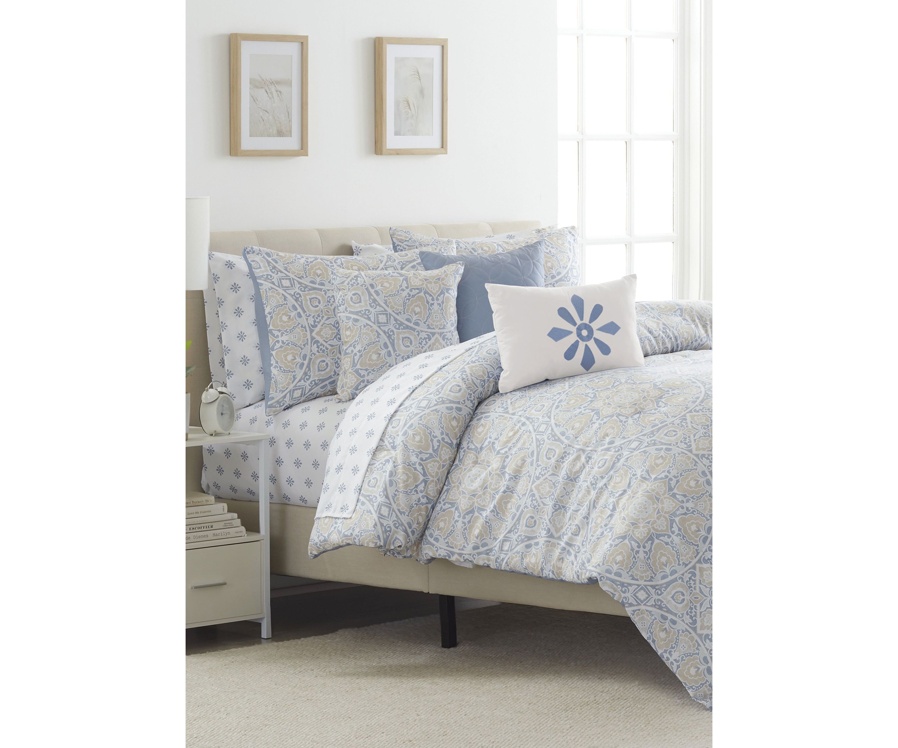 Atlas 10-Piece Comforter Set
