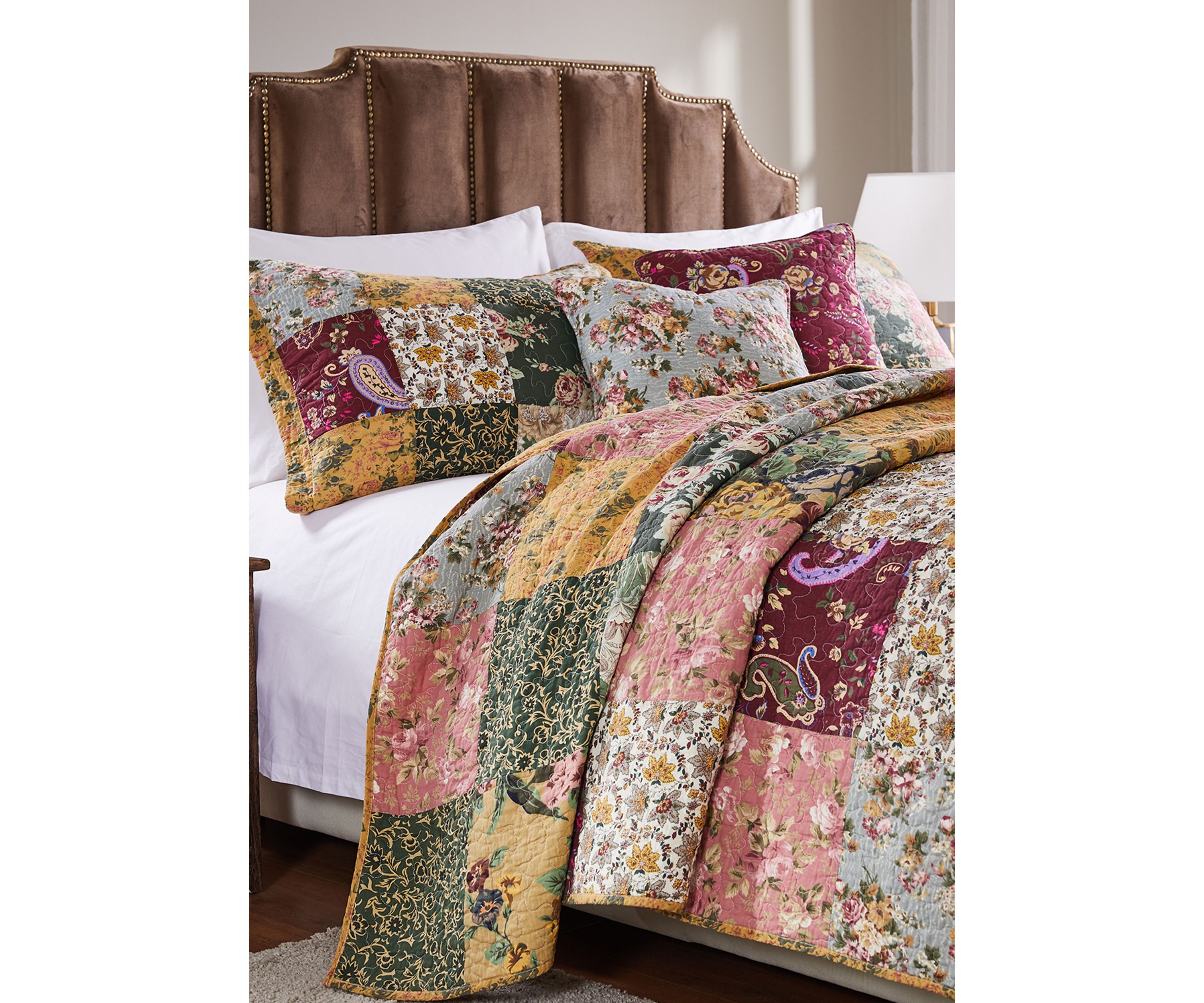 Antique Chic Quilt and Pillow Sham Set