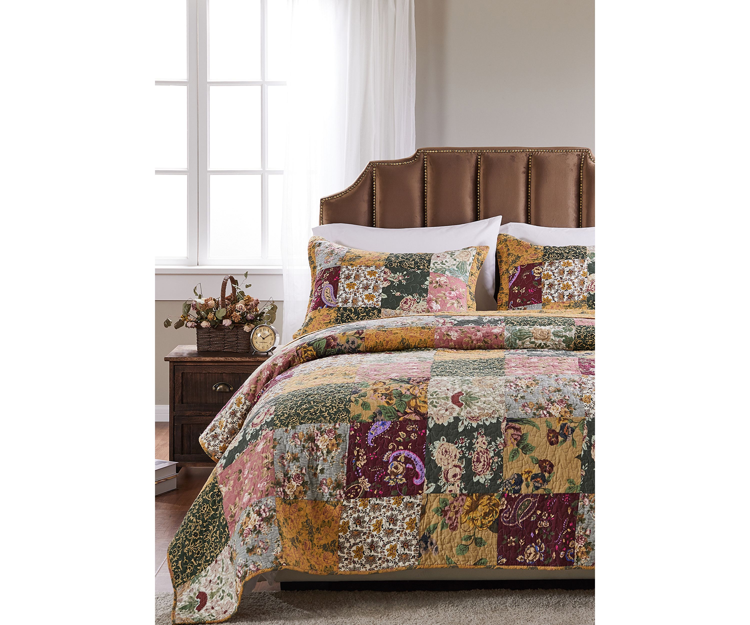 Antique Chic Quilt and Pillow Sham Set