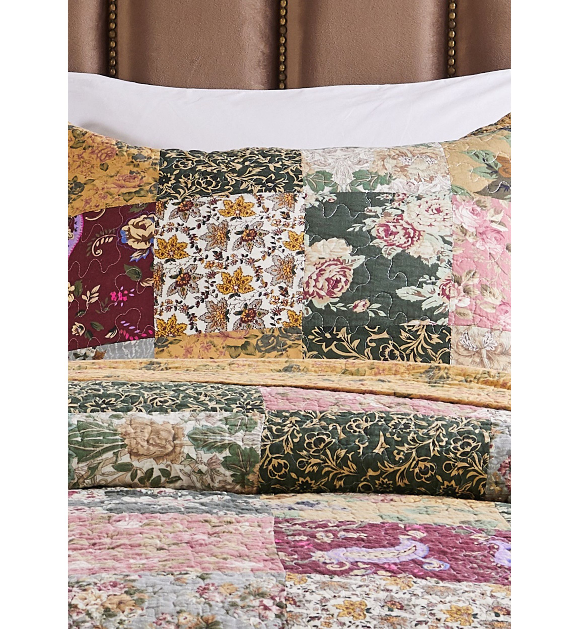 Antique Chic Quilt and Pillow Sham Set