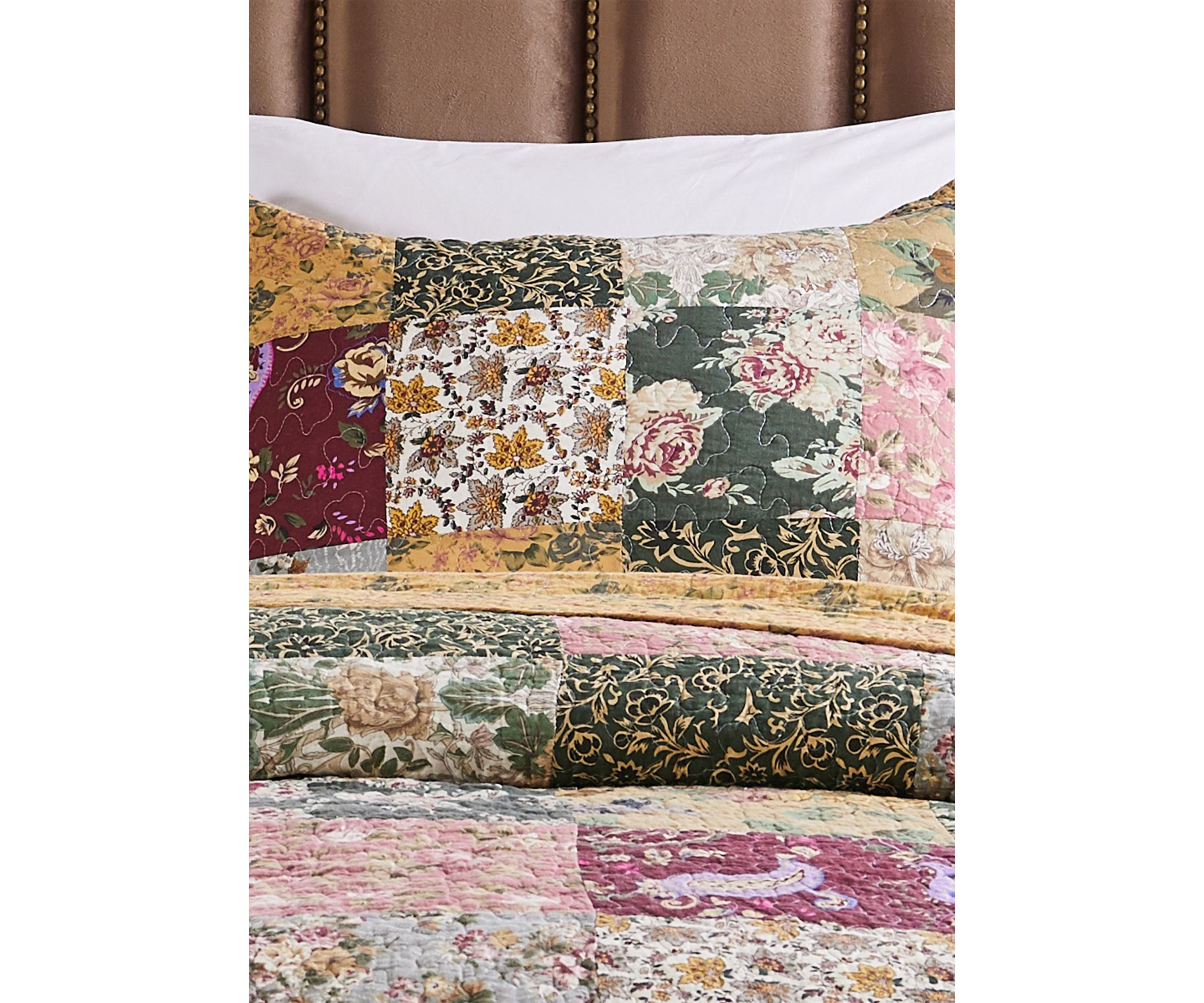 Antique Chic Quilt and Pillow Sham Set