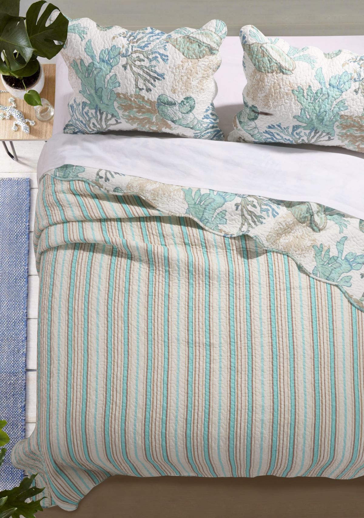 Atlantis Quilt and Pillow Sham Set