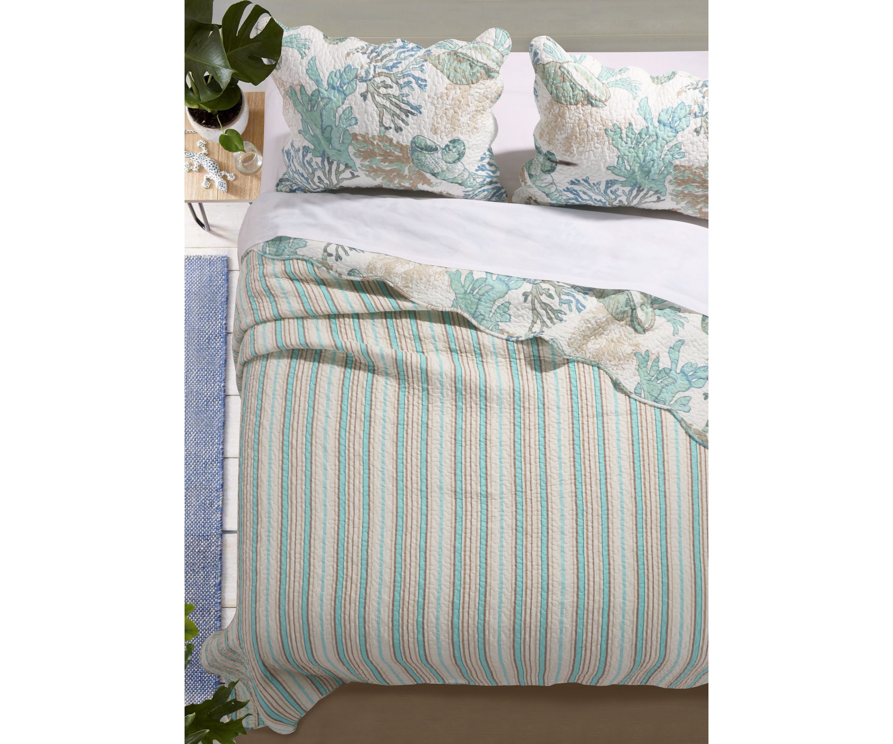 Atlantis Quilt and Pillow Sham Set