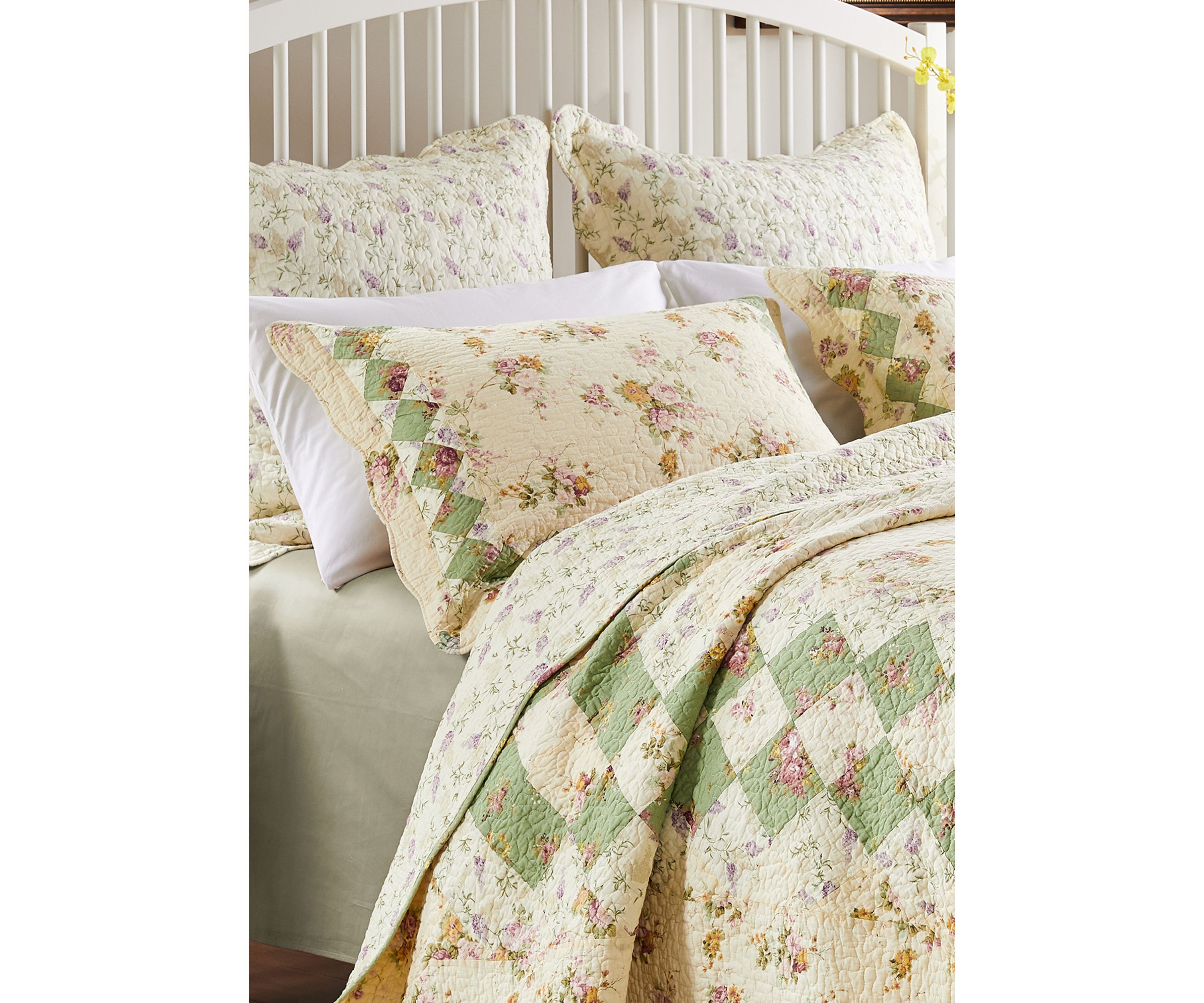 Bliss Quilt and Pillow Sham Set