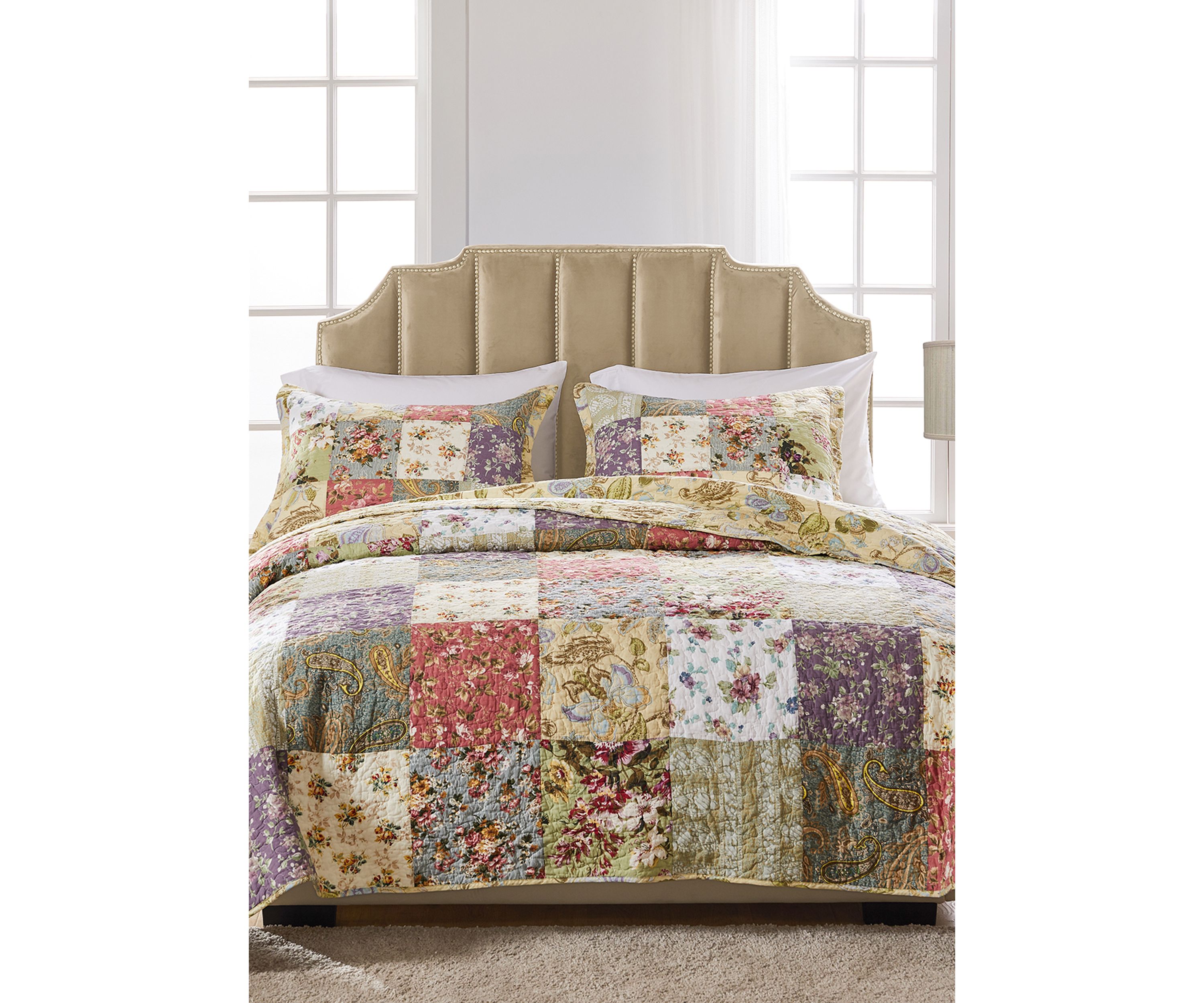 Blooming Prairie Quilt and Pillow Sham Set