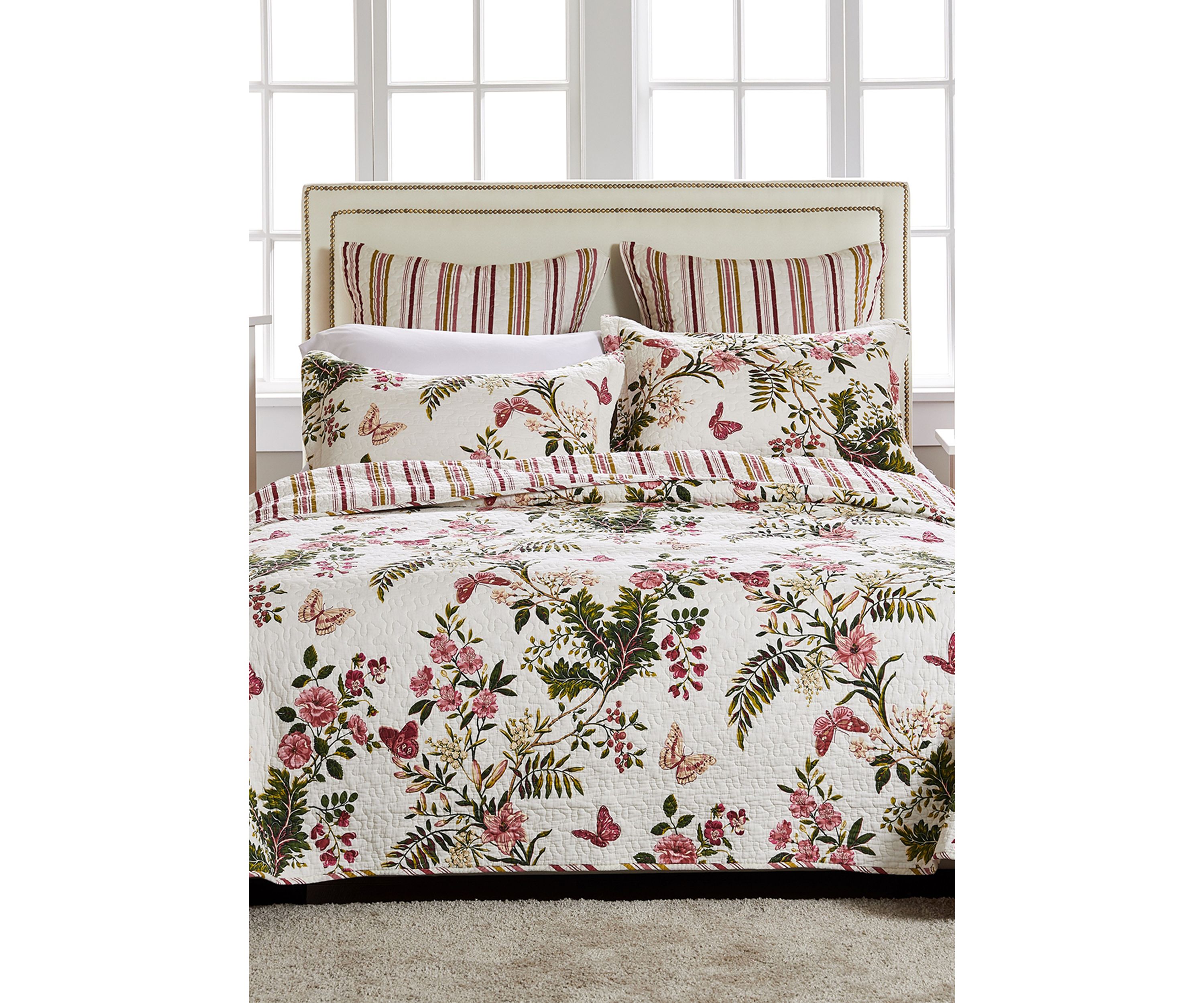 Butterflies Quilt and Pillow Sham Set
