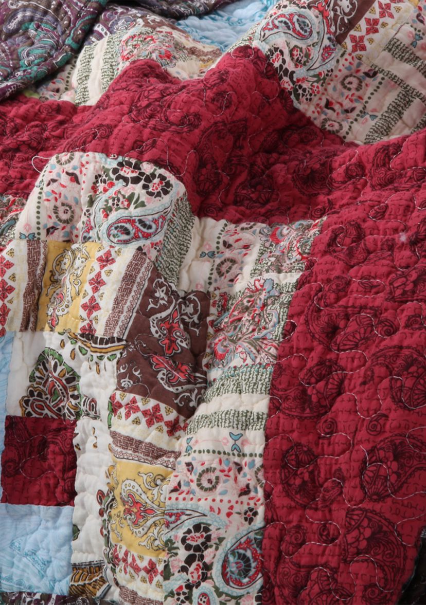 Colorado Lodge Quilt and Pillow Sham Set