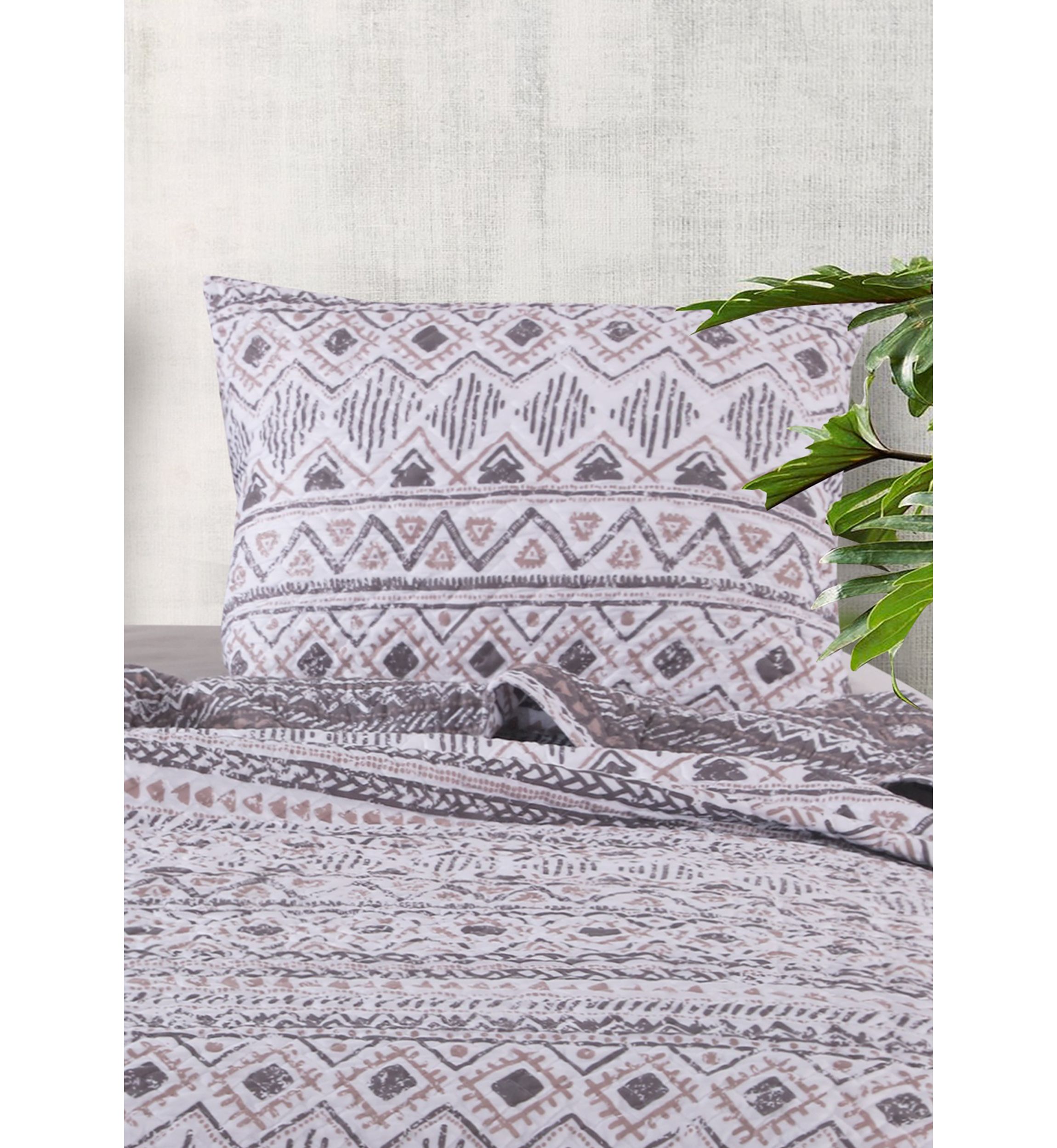 Denmark Quilt and Pillow Sham Set