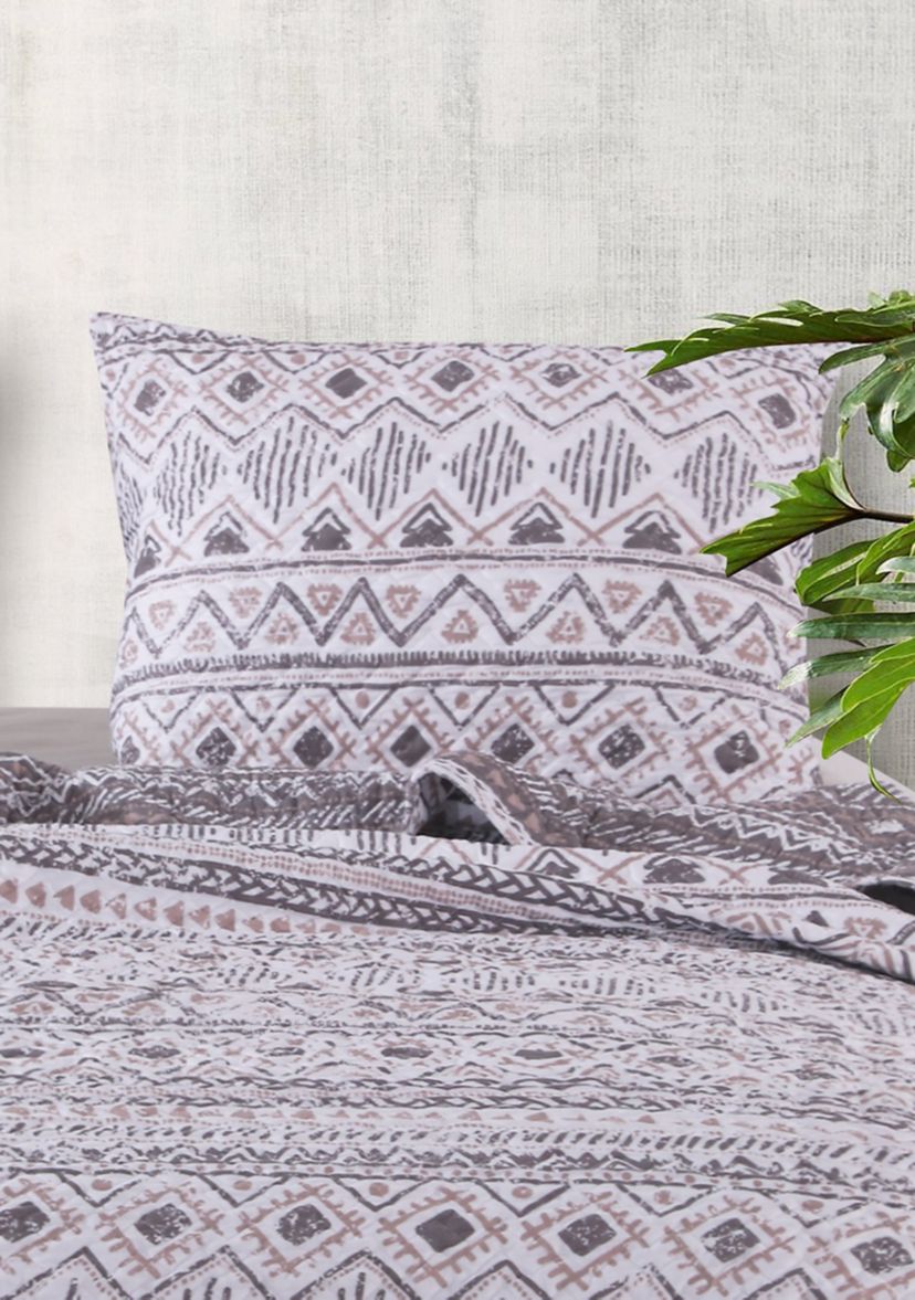 Denmark Quilt and Pillow Sham Set