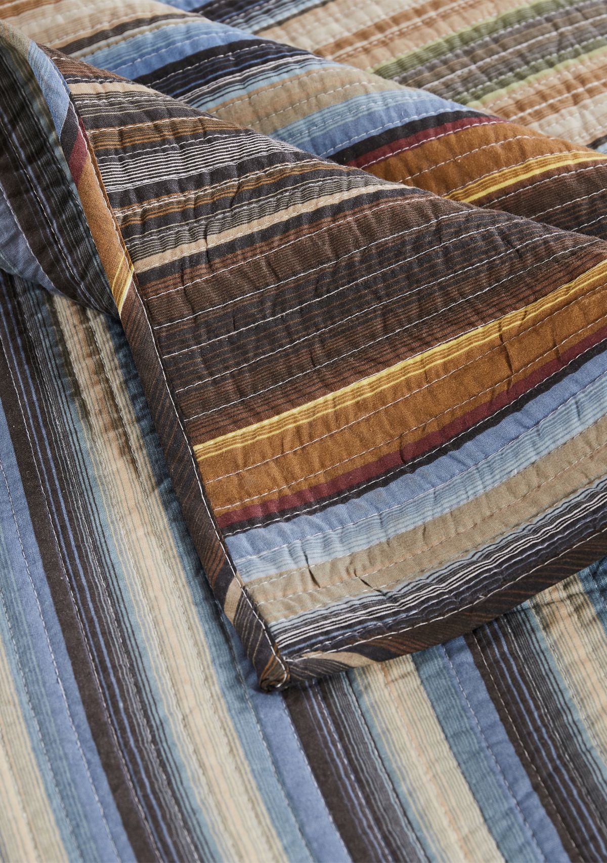 Durango Quilt and Pillow Sham Set