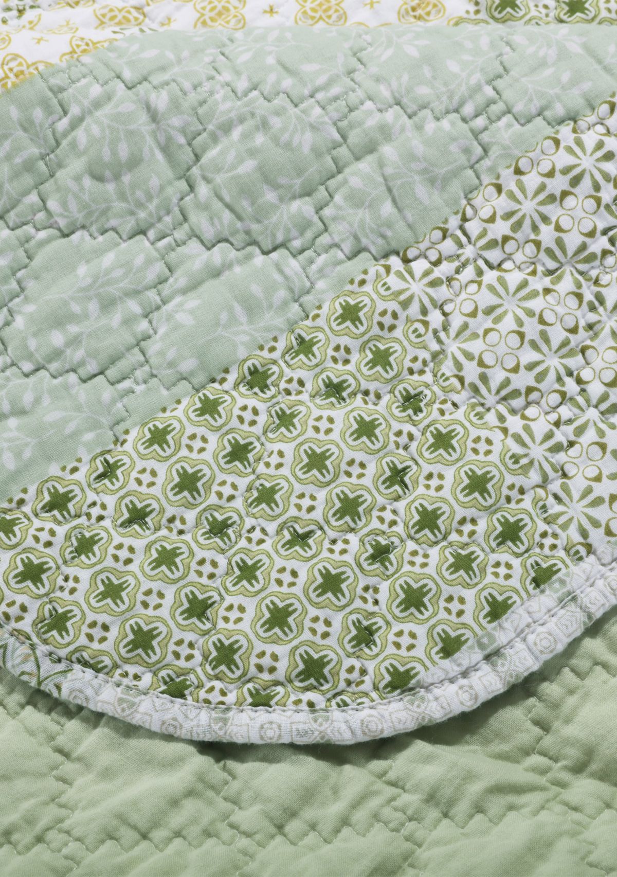 Juniper Quilt and Pillow Sham Set