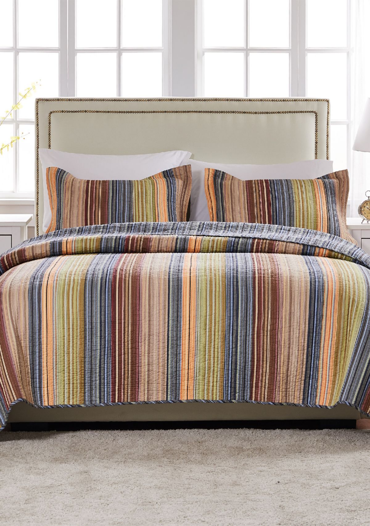 Katy Quilt and Pillow Sham Set