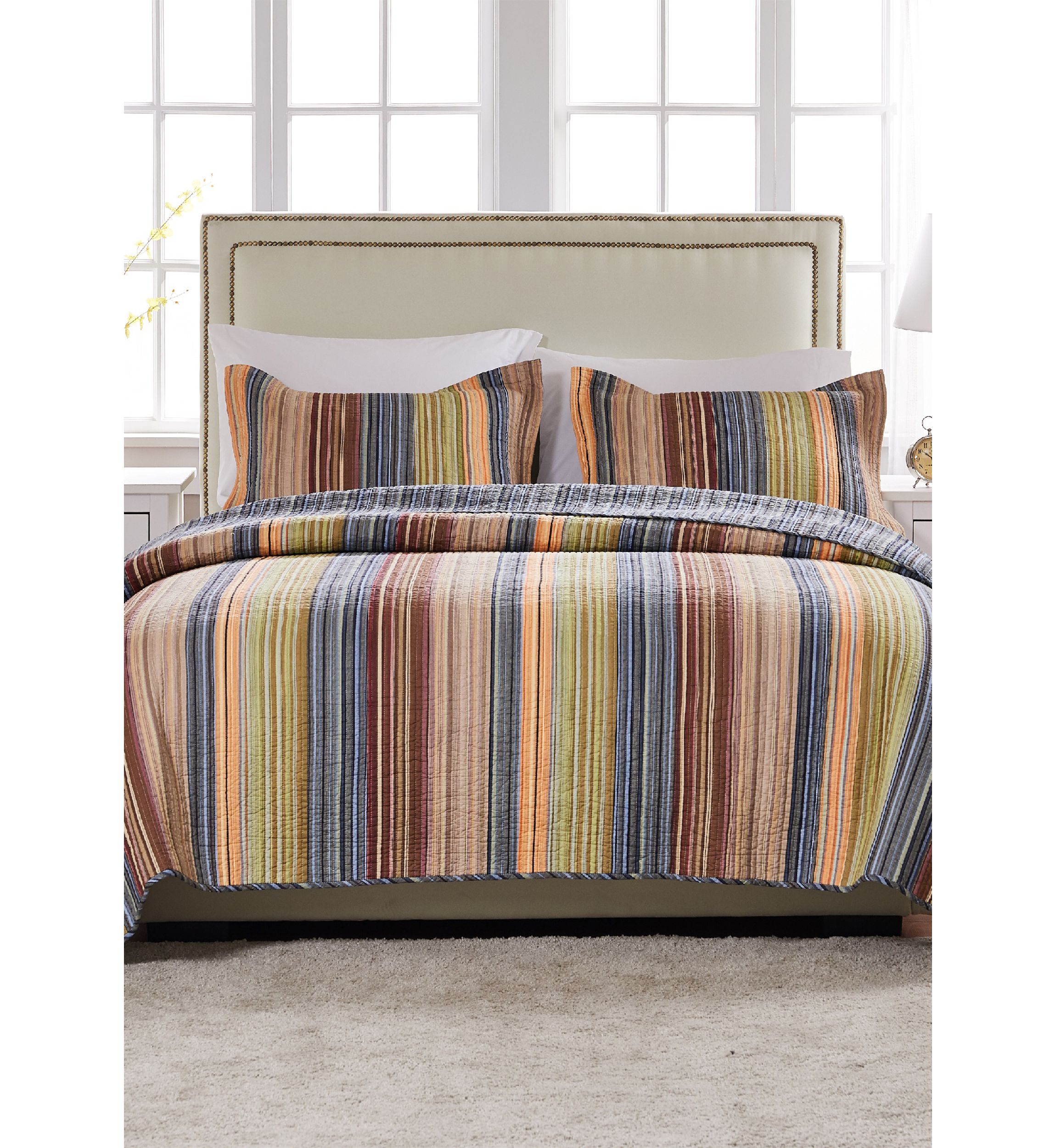 Katy Quilt and Pillow Sham Set