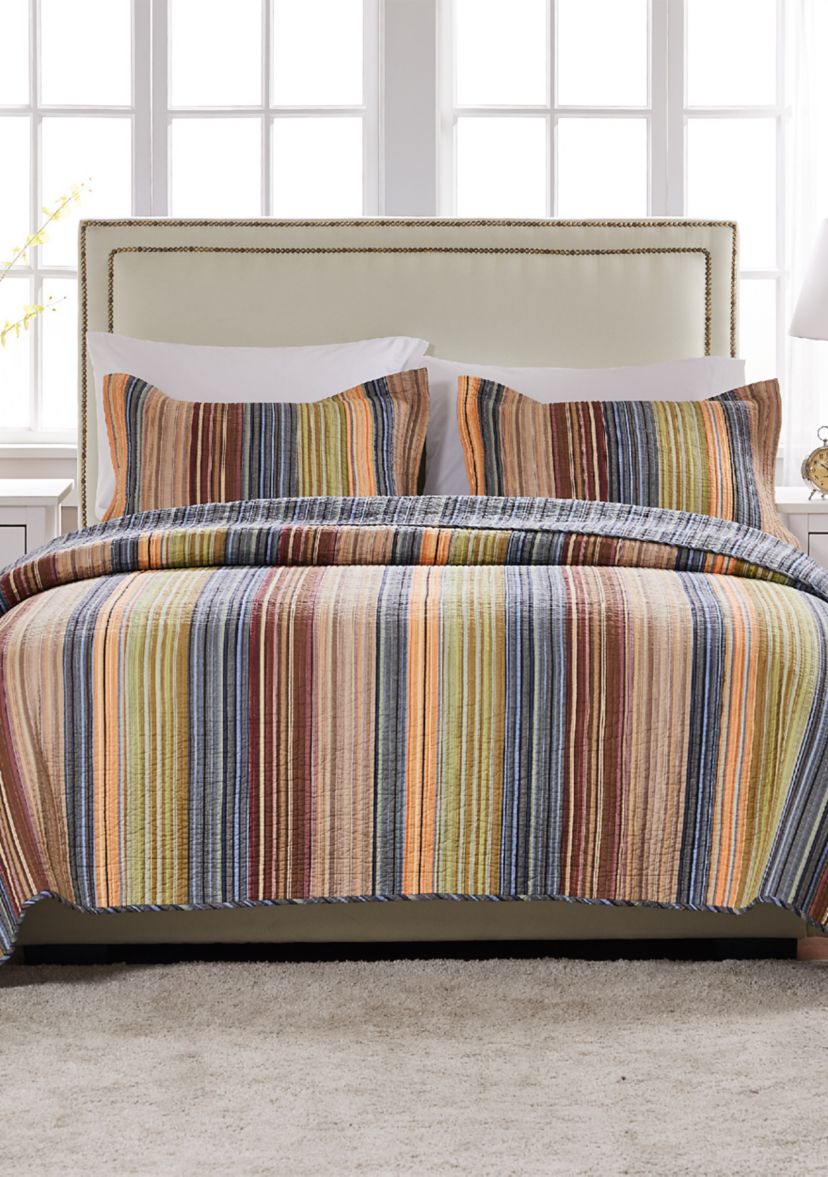 Katy Quilt and Pillow Sham Set